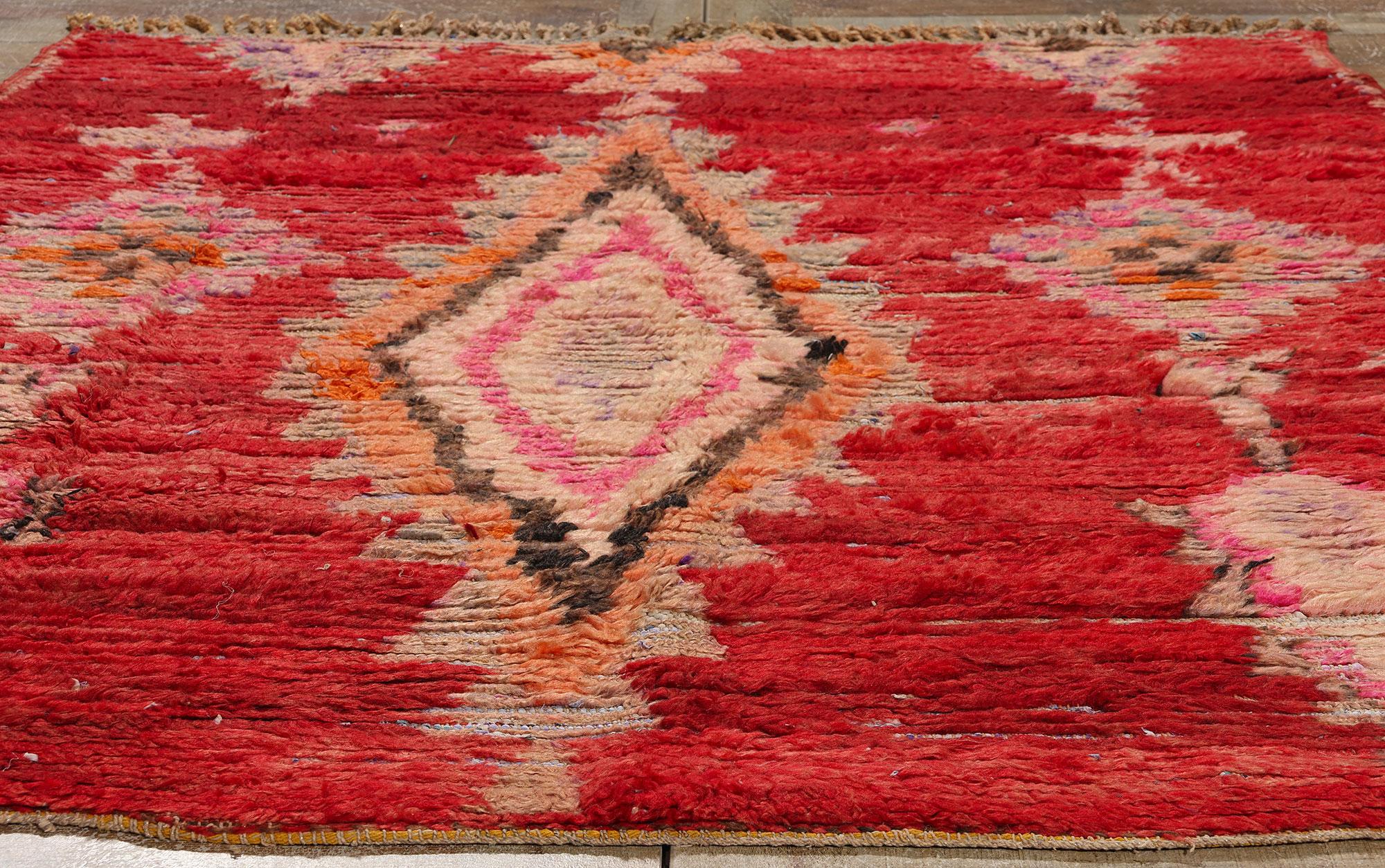 Marokkanischer Boucherouit-Boujad- Rag-Teppich im Vintage-Stil, Nachhaltigkeit trifft auf Cozy Nomad im Angebot 1