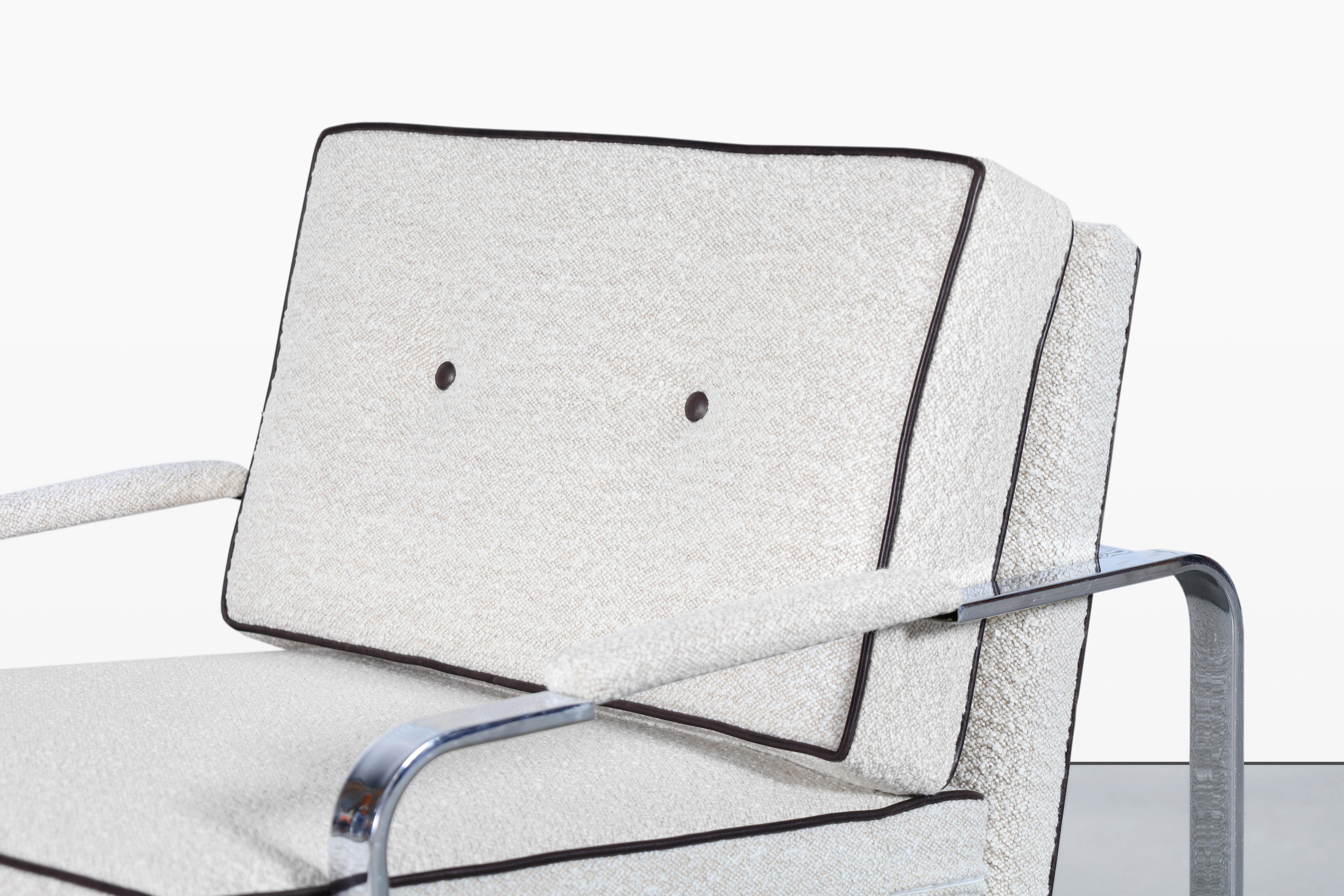 Pelle Sedie da salotto in bouclé e cromo d'epoca attribuite a Milo Baughman in vendita