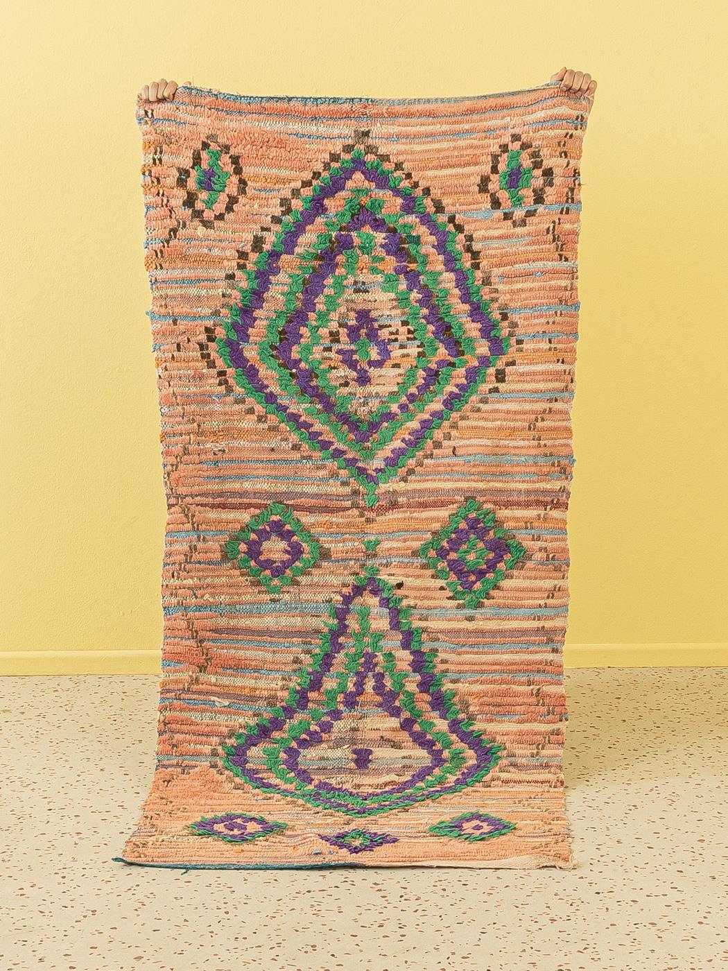 This Boujad is a Vintage 100% wool rug – thick and soft, comfortable underfoot. Our Berber rugs are handmade, one knot at a time. Each of our Berber rugs is a long-lasting one-of-a-kind piece, created in a sustainable manner with local wool.
Quality