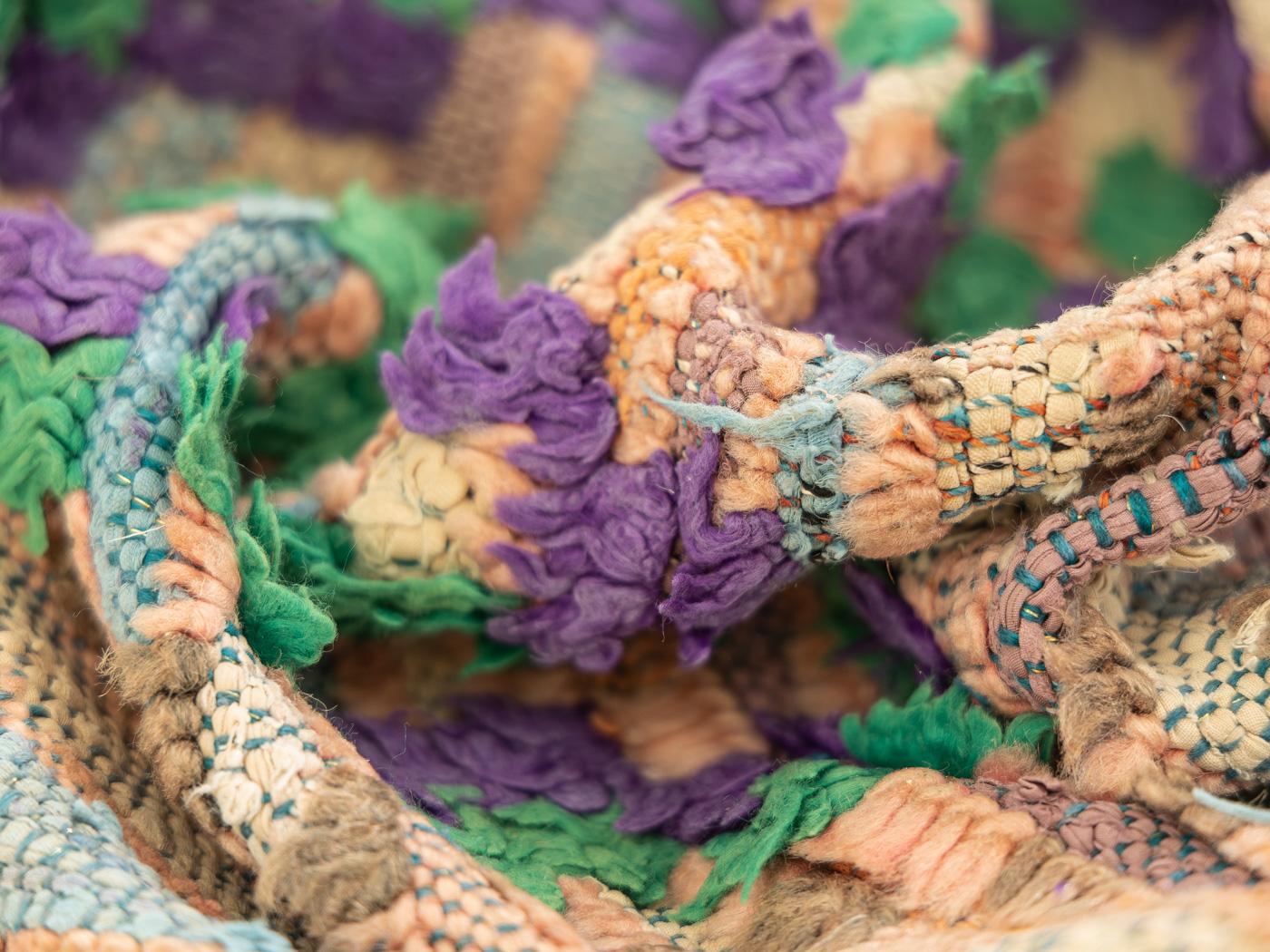 Tappeto berbero vintage Boujad, marocchino delle montagne del Medio Atlante, arancione, verde e viola In condizioni buone in vendita a Neuss, NW