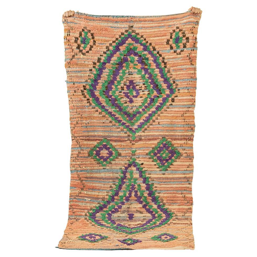 Tapis berbère marocain du Moyen Atlas, orange, vert et violet