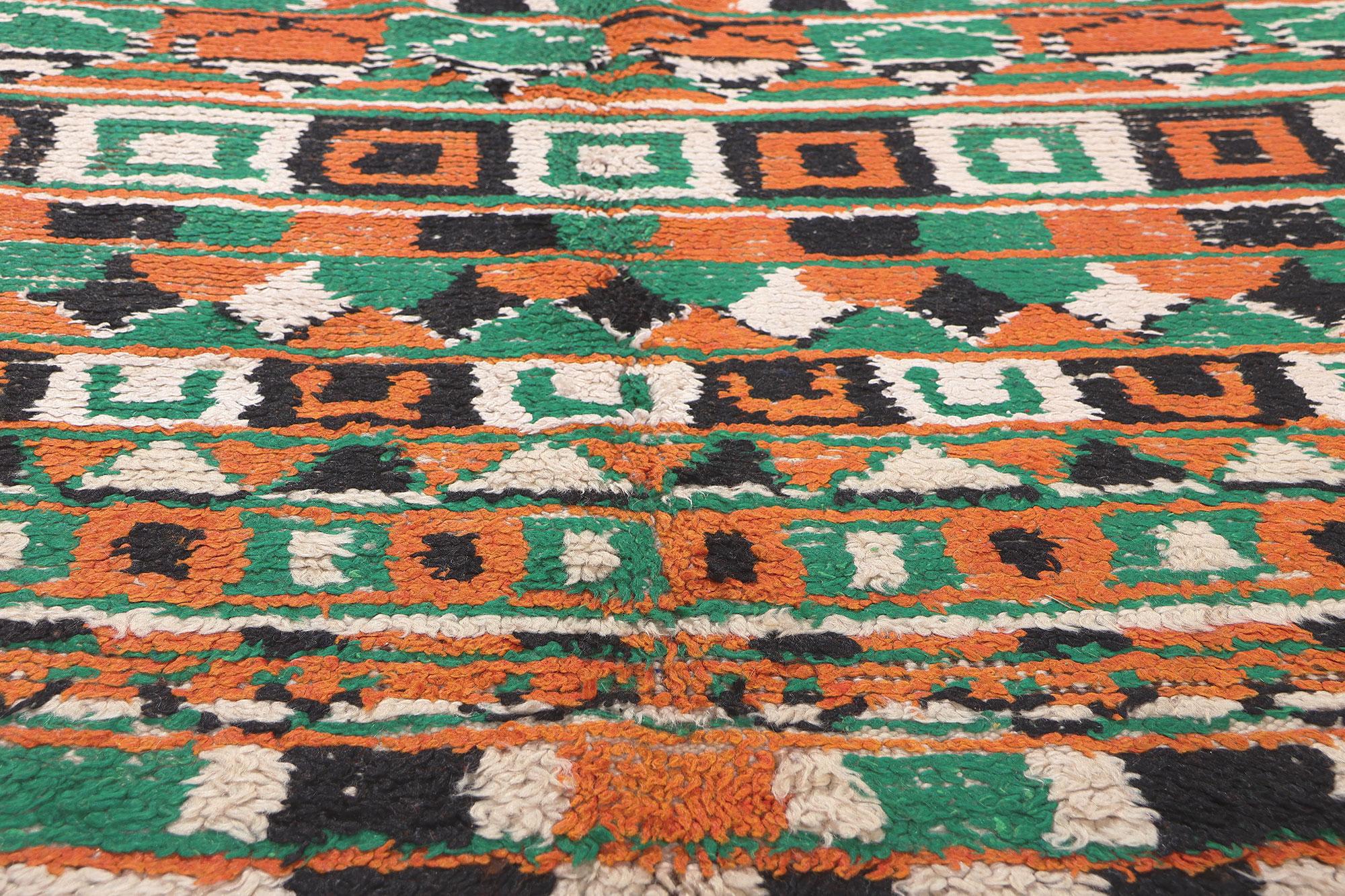 Boujad Marokkanischer Vintage-Teppich, Cozy Nomad Meets Midcentury Modern im Zustand „Gut“ im Angebot in Dallas, TX