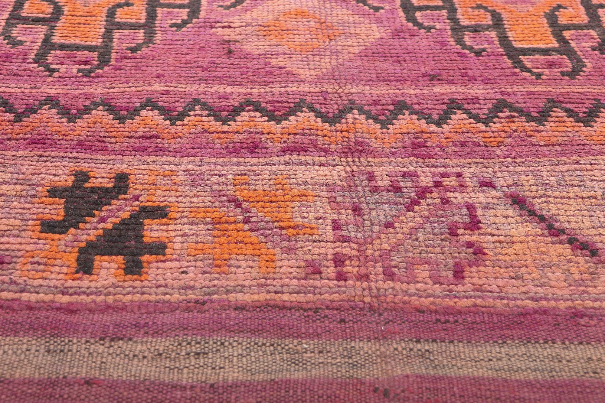 Vintage Boujad Moroccan Rug, Cozy Nomadic Charm Meets Bohemian Rhapsody In Good Condition For Sale In Dallas, TX