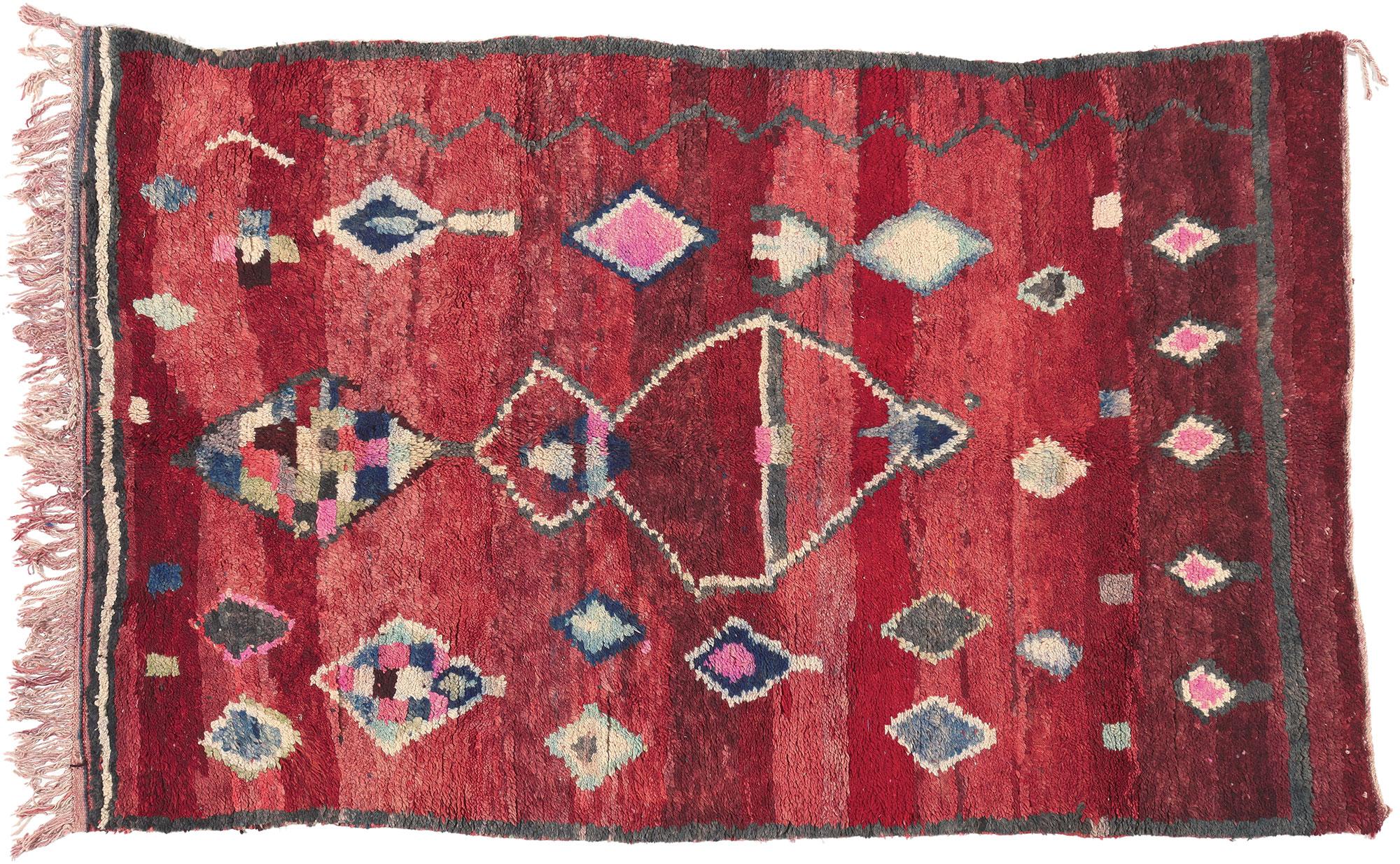 Marokkanischer Boujad-Teppich im Vintage-Stil, Stammeskunst-Enchantment Meets Cozy Nomad im Angebot 4