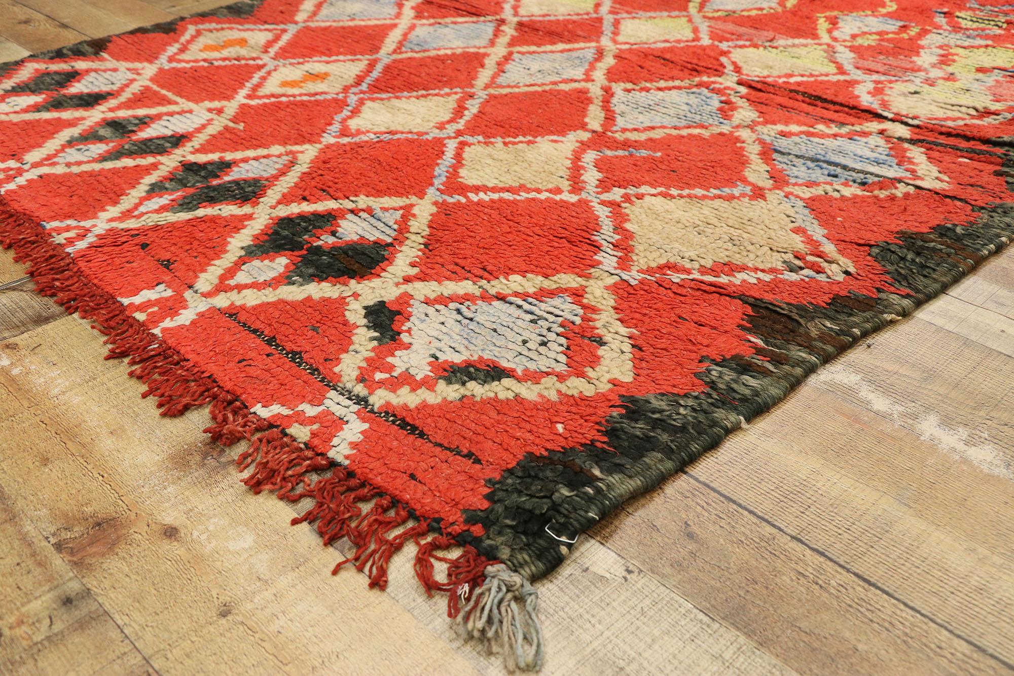 Vintage Boujad Moroccan Rug with Tribal Bohemian Style In Good Condition For Sale In Dallas, TX