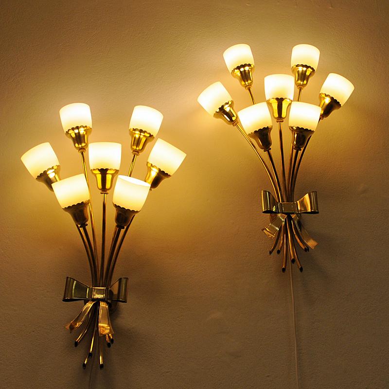 Mid-20th Century Vintage Bouquet Modern Design Brass Wall Lamp Pair from the 1940s For Sale