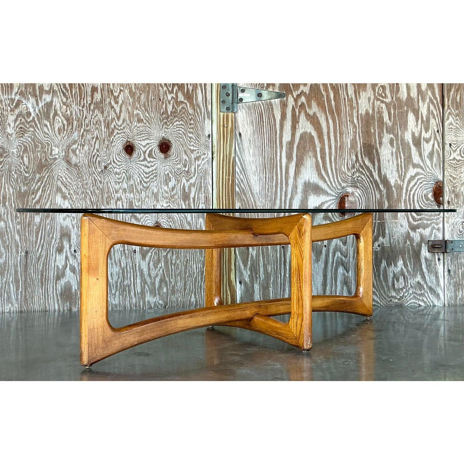 20ième siècle Table basse vintage nœud papillon d'après Adrian Pearsall en vente