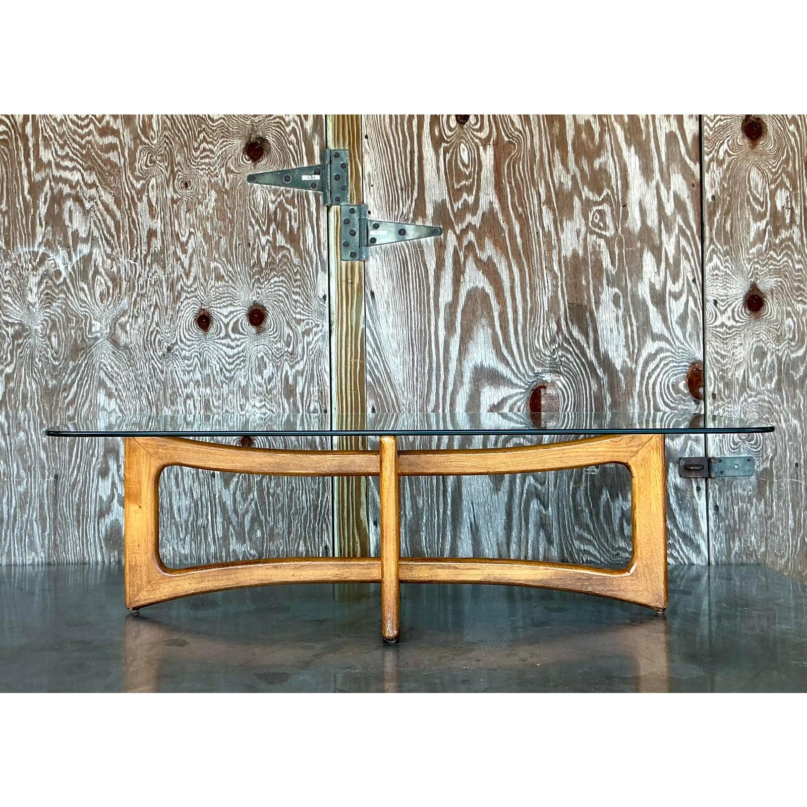 Table basse vintage nœud papillon d'après Adrian Pearsall en vente 2