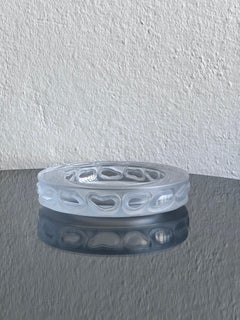 Ciotola vintage in vetro trasparente con decorazioni incise