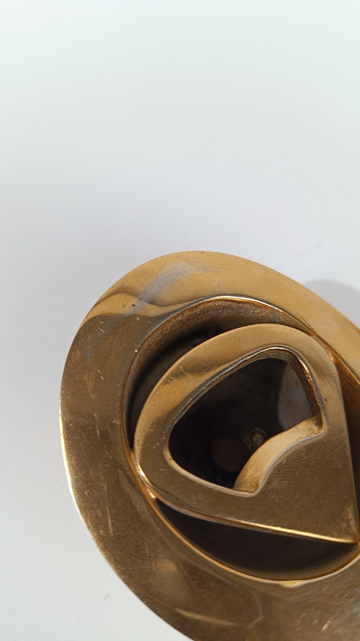 Vintage Bowler / Derby Hut Flaschenöffner in schweren massivem vergoldetem Messing, 70er Jahre im Angebot 2