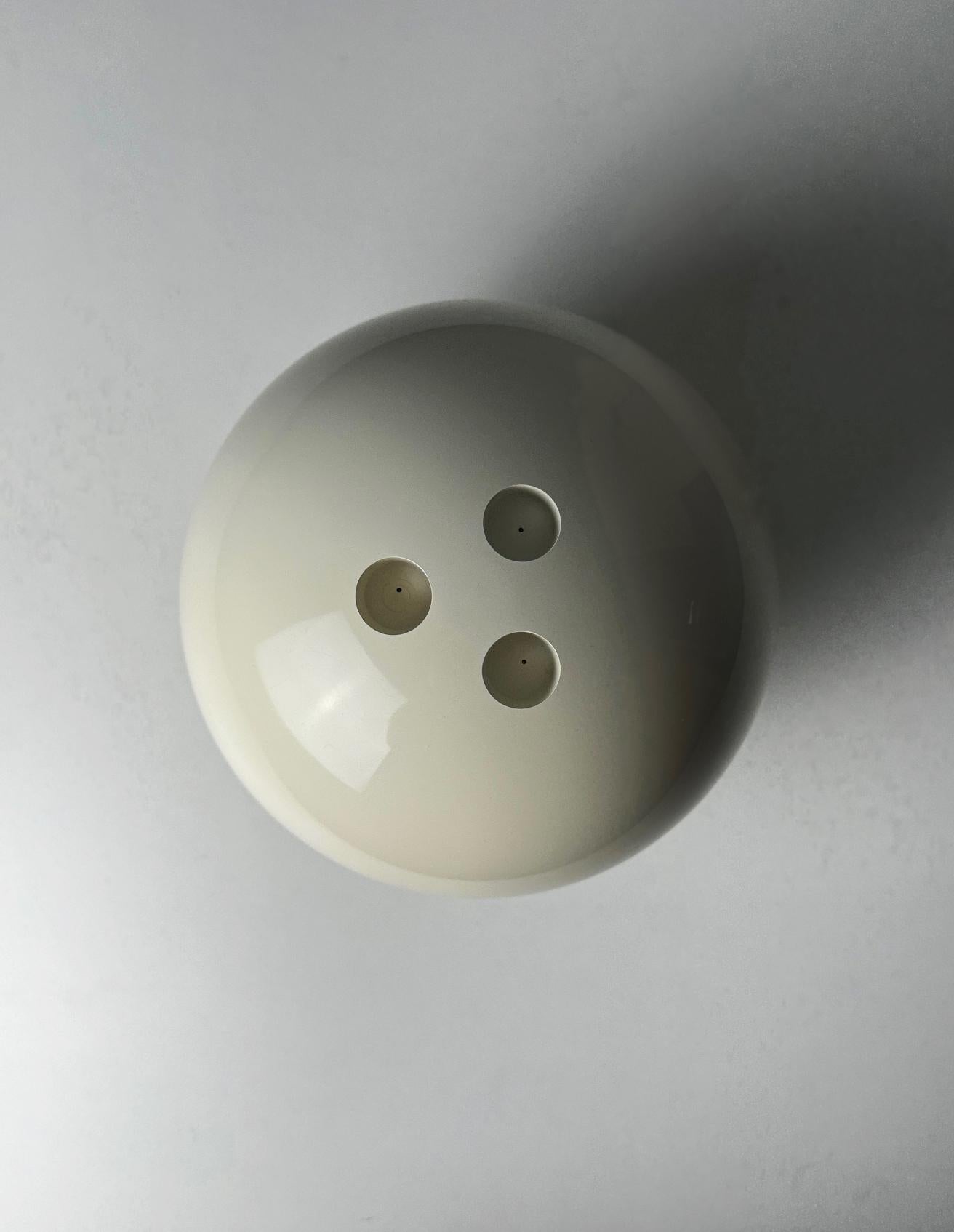 Vintage Bowling Ball Ice Bucket, 1960s Space Age Lamotte Design Guillois Edition In Good Condition In BARCELONA, ES