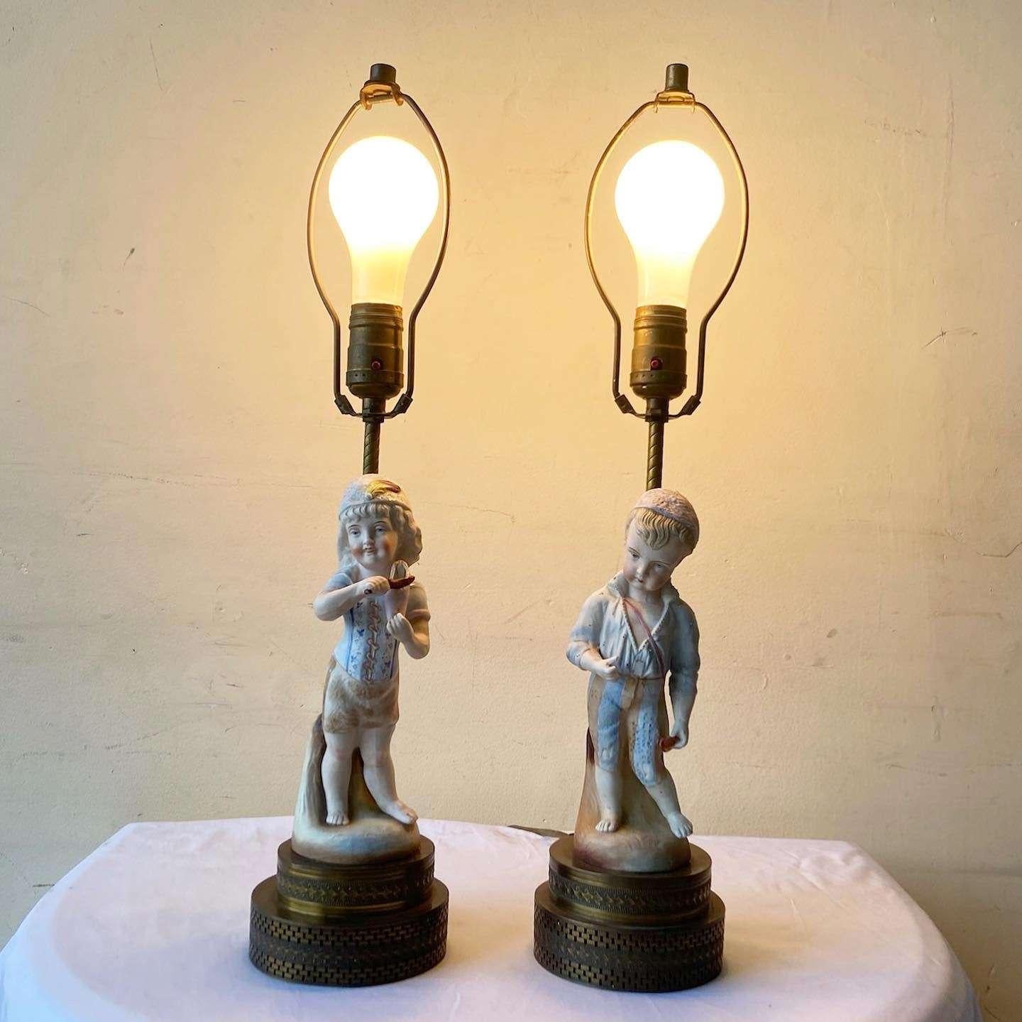 Vintage Junge und Mädchen Figur Tischlampen im Zustand „Gut“ im Angebot in Delray Beach, FL