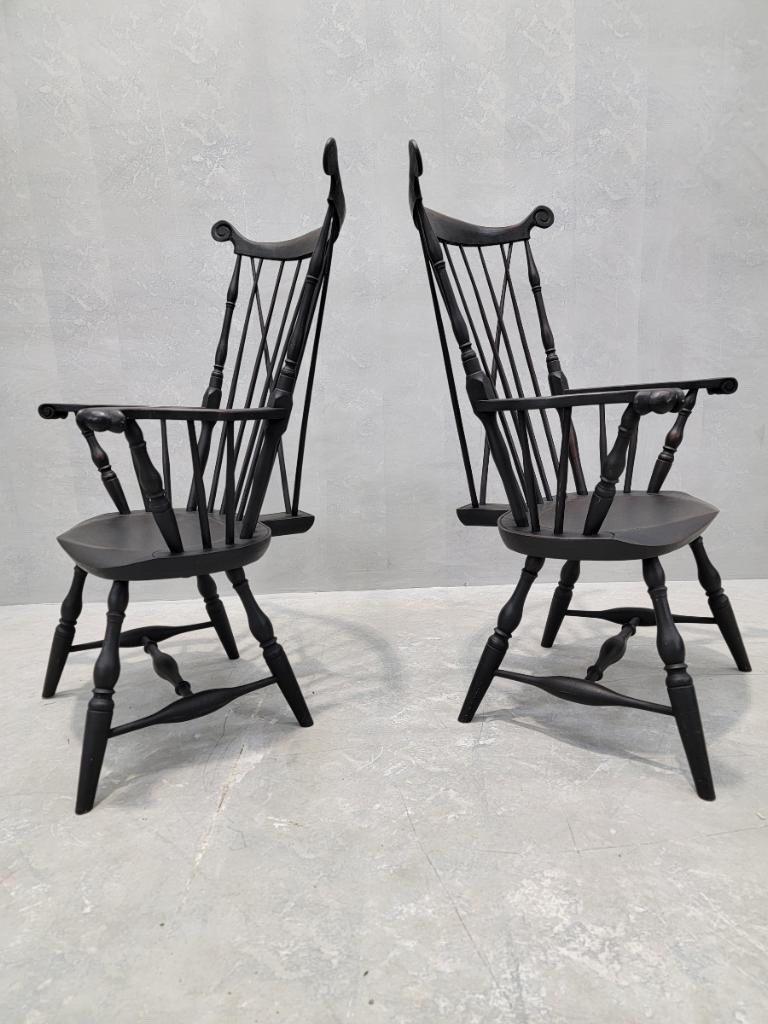 American Classical Vintage Brace Comb Back Windsor Chair - Pair For Sale