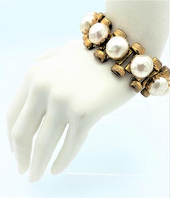 Vintage bracelet by Miriam Haskell USA, large false baroque pearls 1950s 