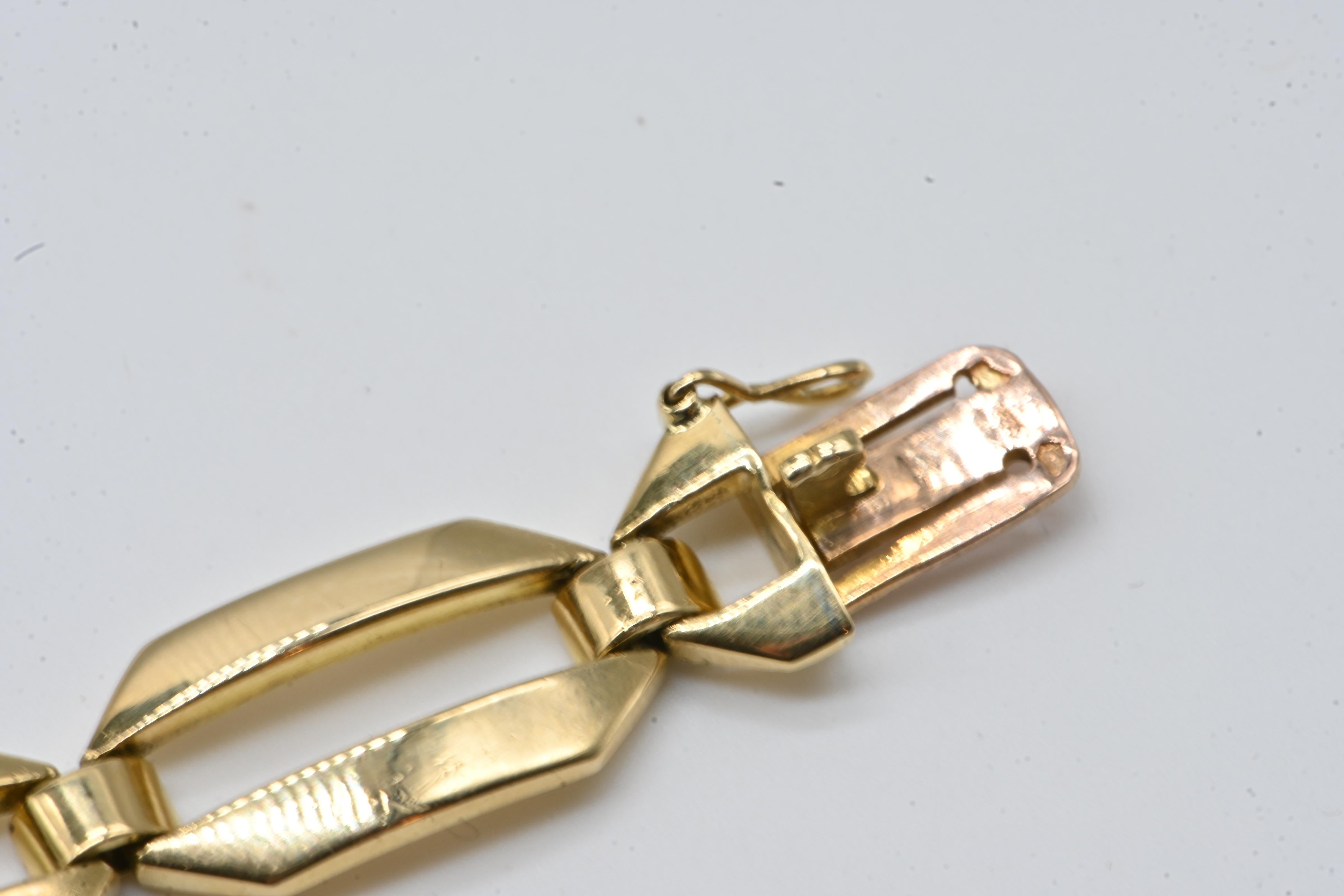 Women's or Men's Vintage Bracelet Circa 50 Yellow Gold 18 Carats For Sale