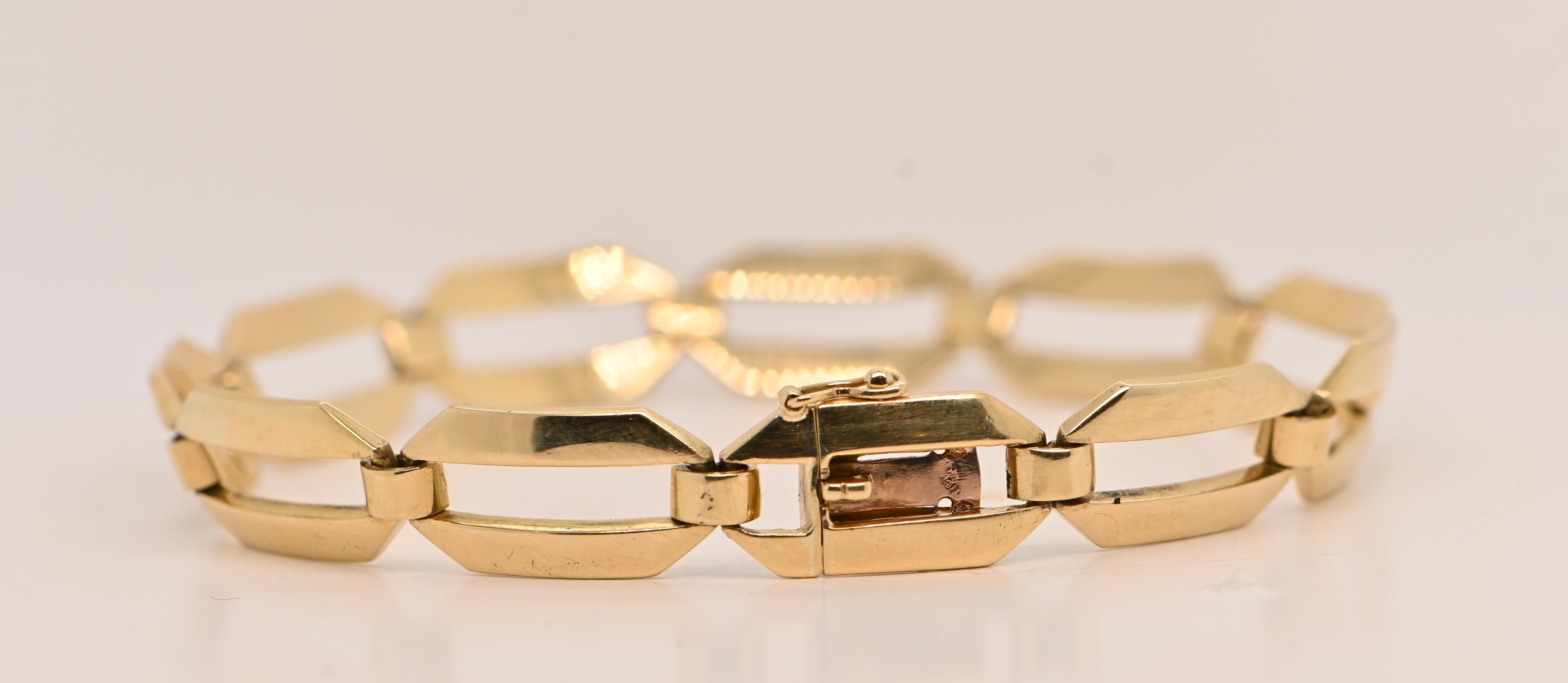 Vintage Bracelet Circa 50 Yellow Gold 18 Carats For Sale 4