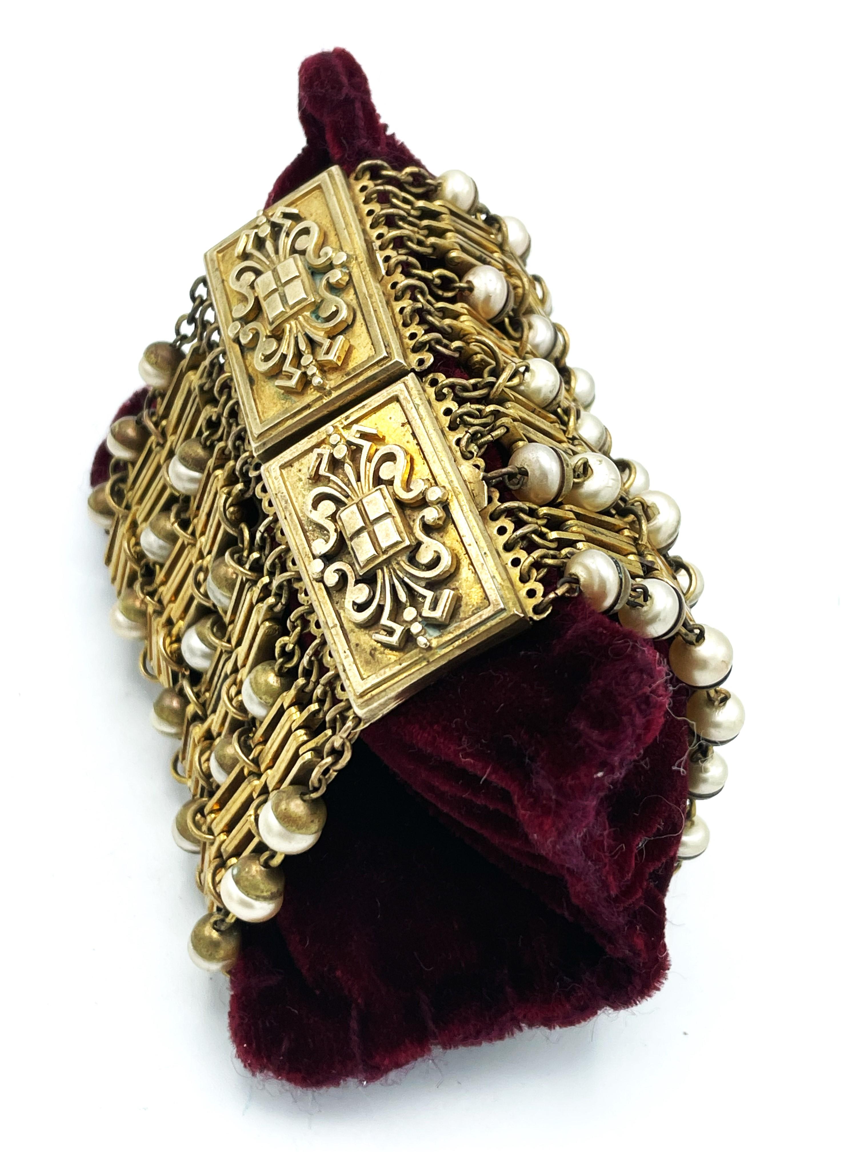 Vintage Bracelet, early 1940's, gold plated, handmade pearls, Made in France For Sale 3