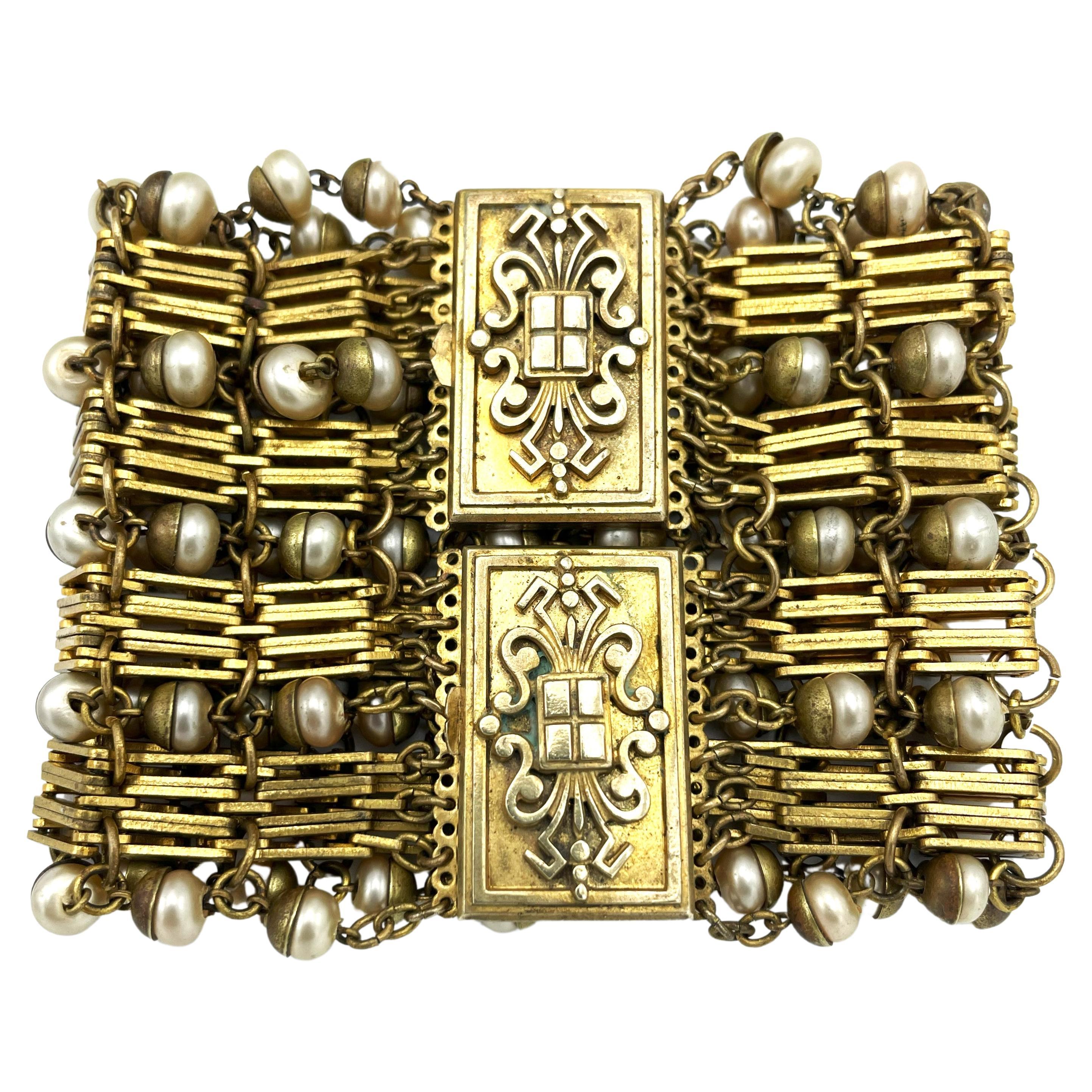 Vintage-Armband, frühe 1940er Jahre, vergoldet, handgefertigte Perlen, hergestellt in Frankreich im Angebot