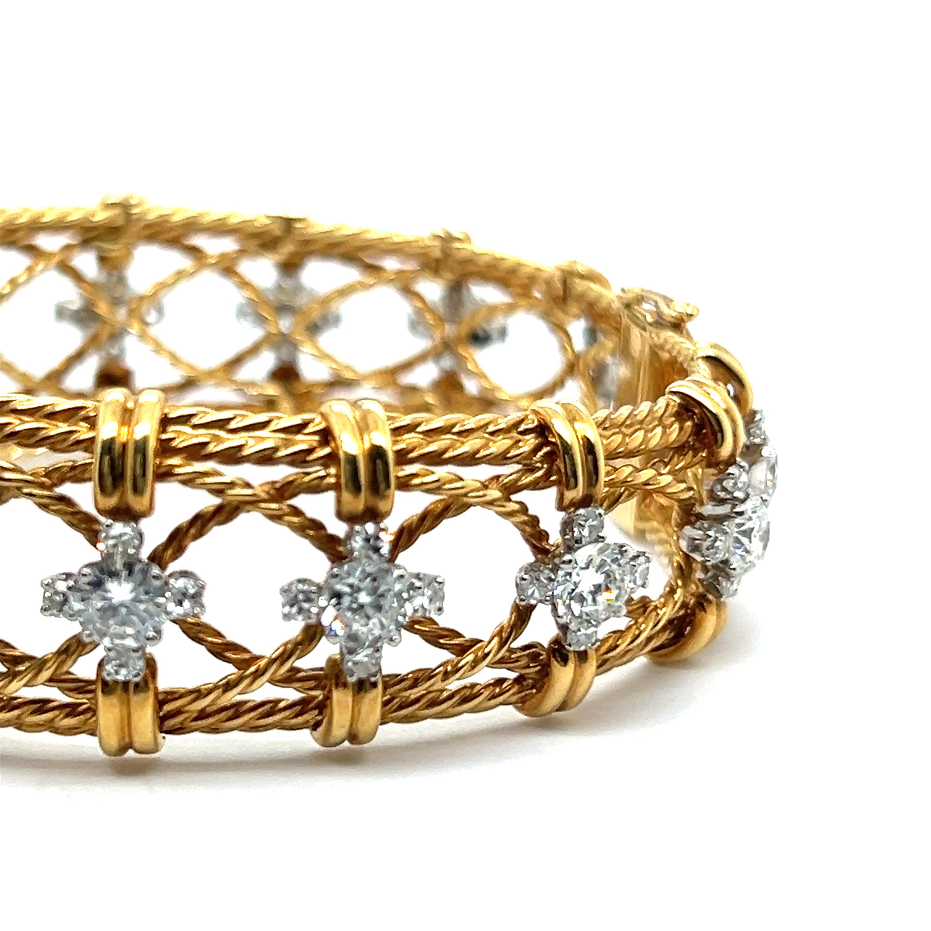 Vintage Bracelet with Diamonds in 18 Karat Gold by Gübelin For Sale 6
