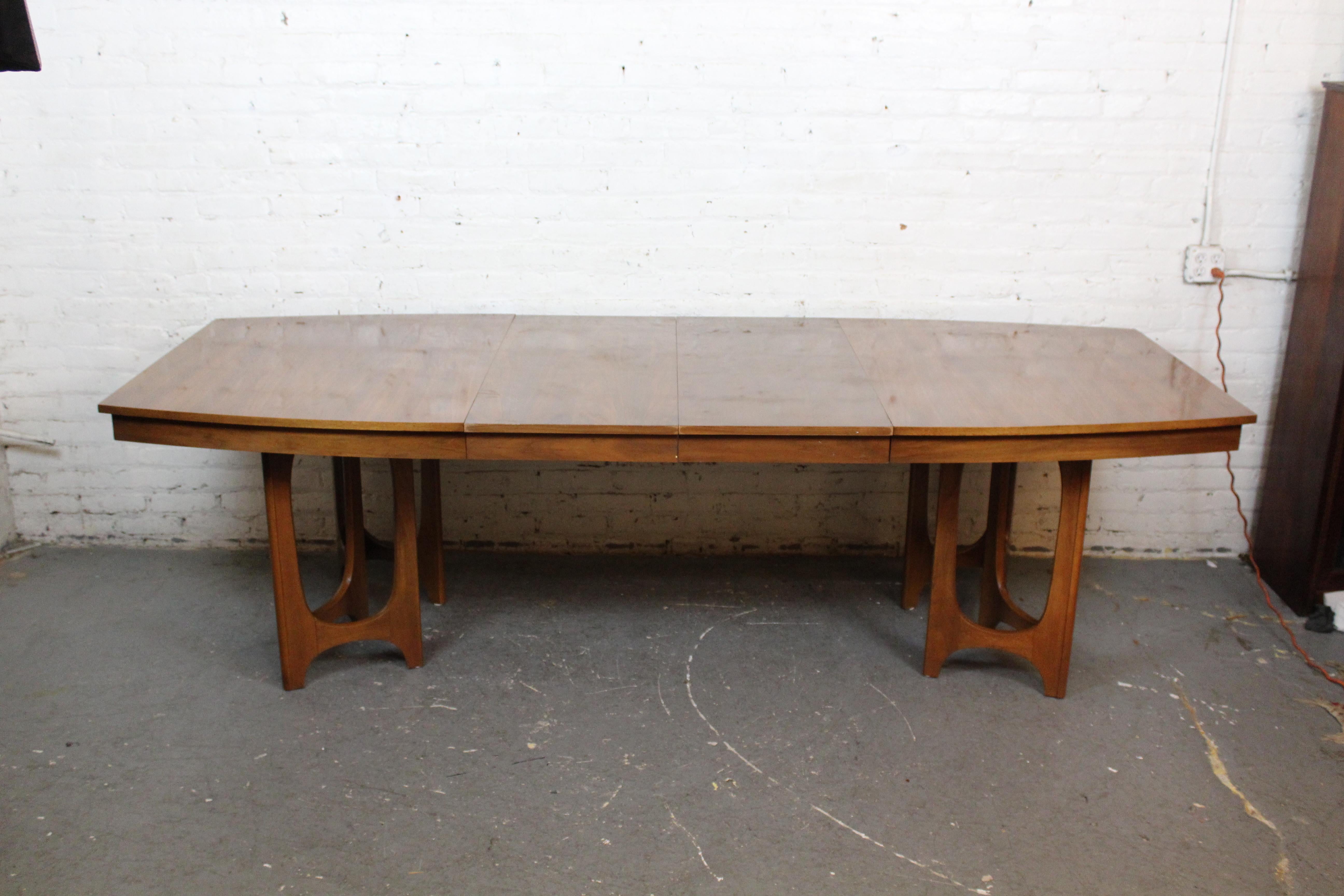 Vintage Brasilia Style Extending Dining Table by Young Manufacturing 7