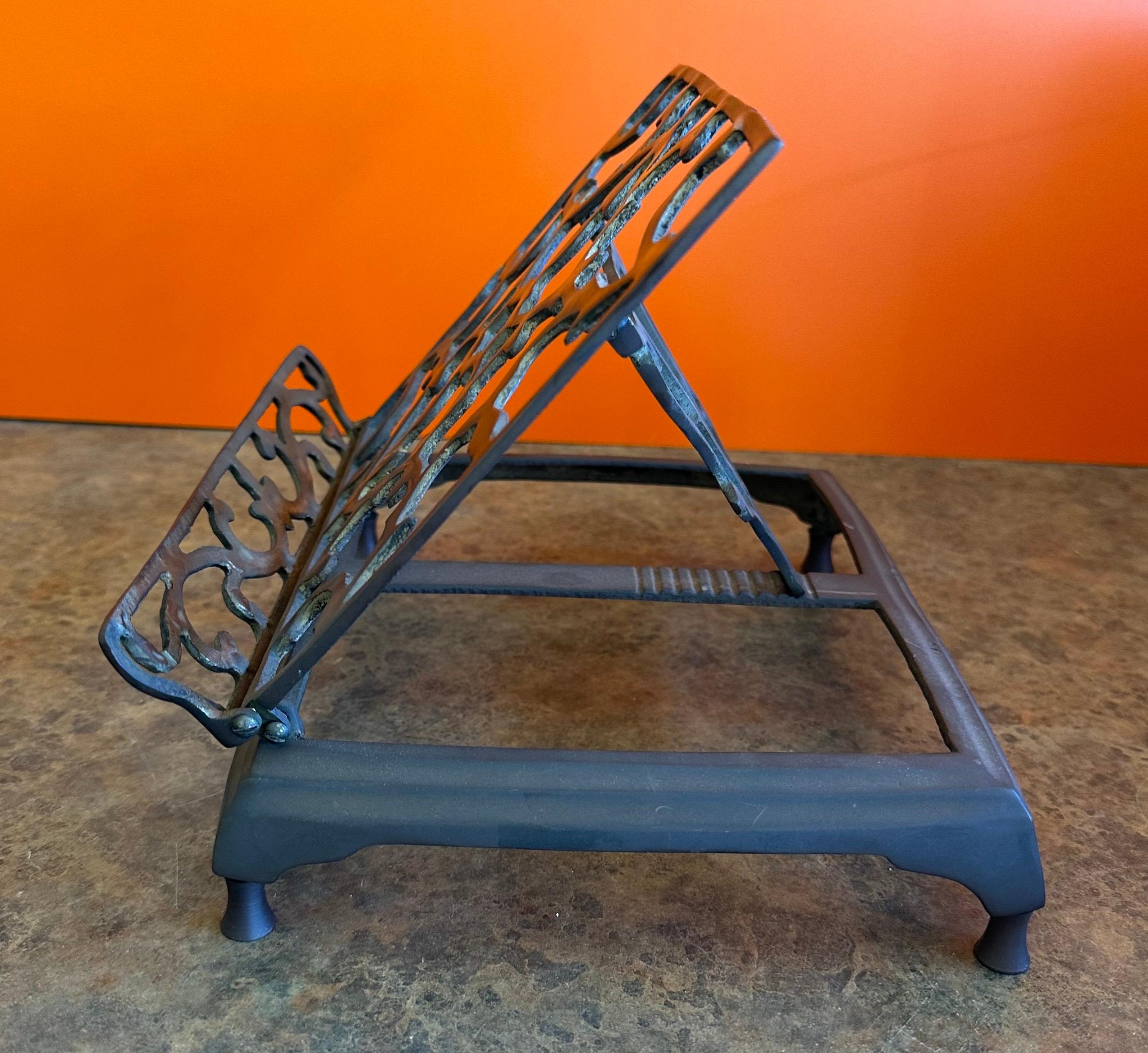 Vintage Brass Adjustable Book Stand / Rack In Good Condition In San Diego, CA