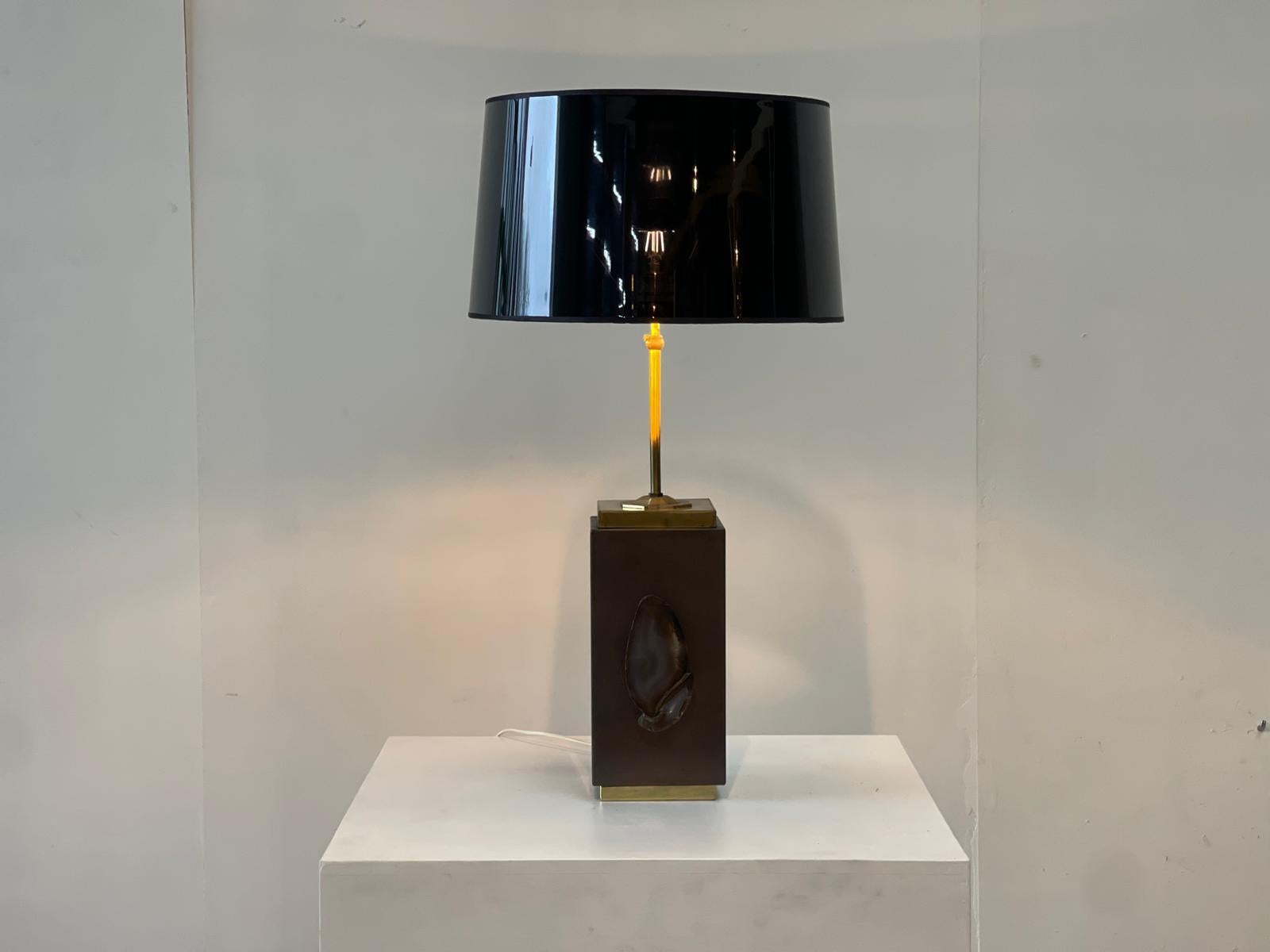 Lámpara de sobremesa vintage de ágata de latón, años 70 en venta 6