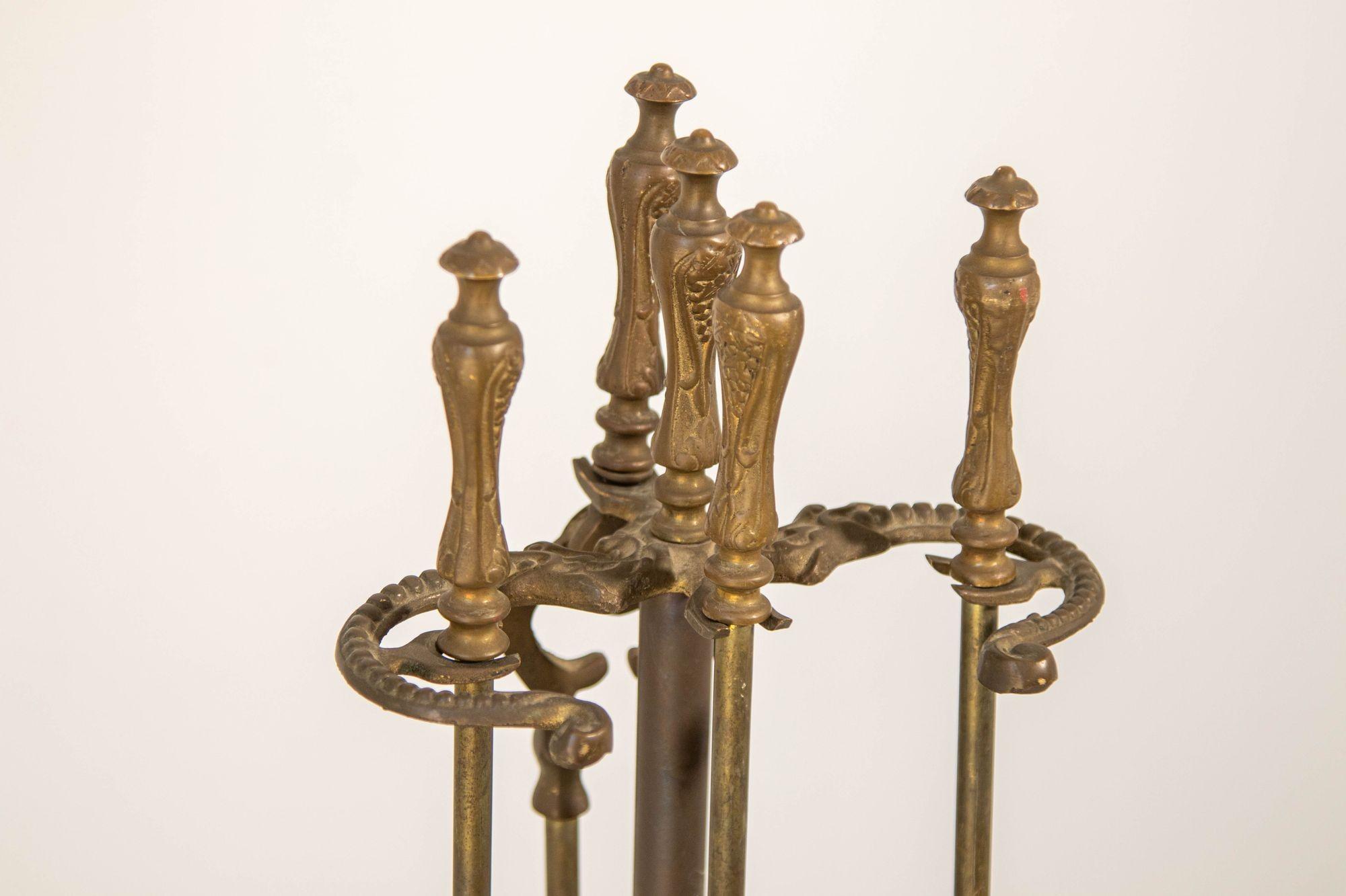 Vintage Brass American Art Nouveau Style Fireplace Tools Set For Sale 1