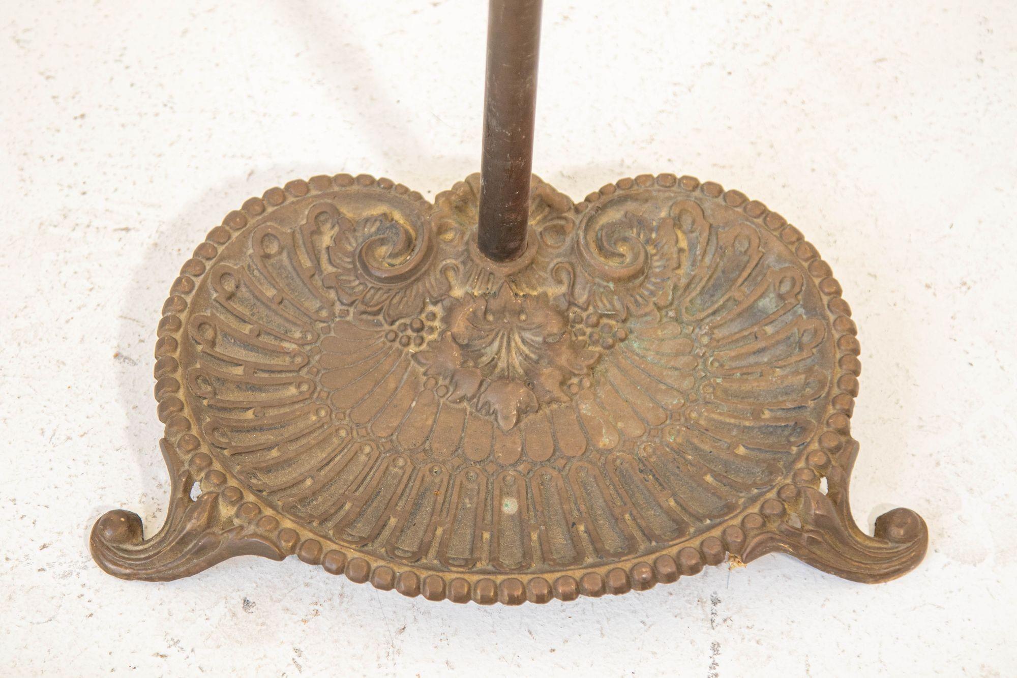 Vintage Brass American Art Nouveau Style Fireplace Tools Set For Sale 2