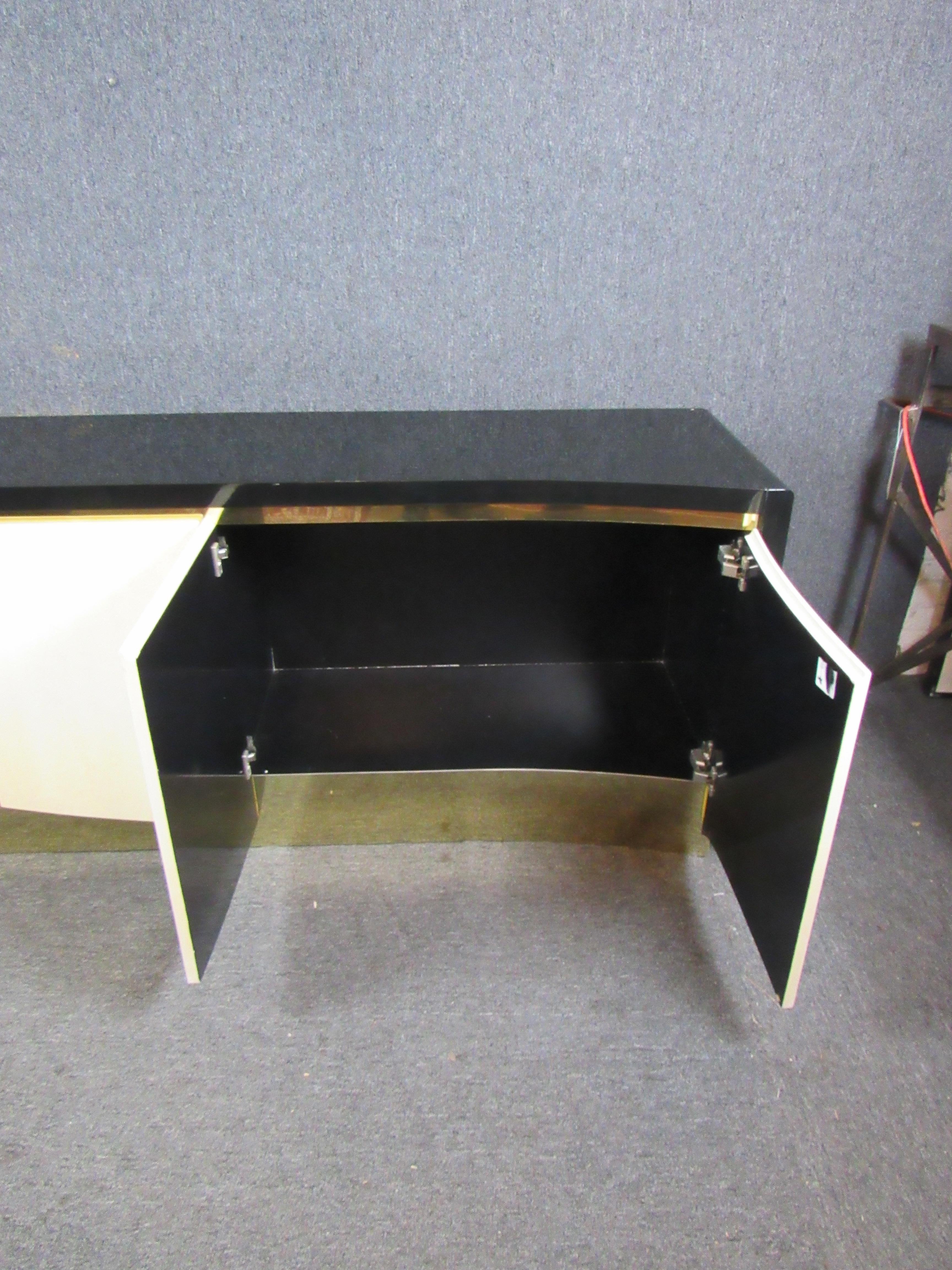 Vintage Brass and Black Lacquered Server For Sale 1