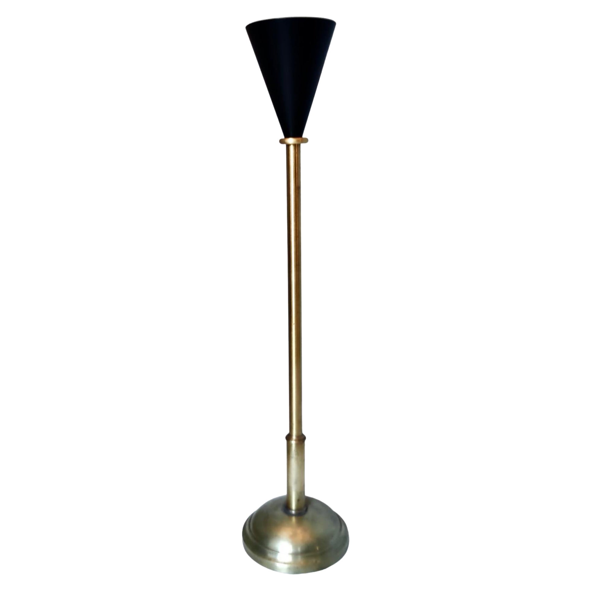 Lámpara de pie vintage de latón y aluminio barnizado negro, Italia
