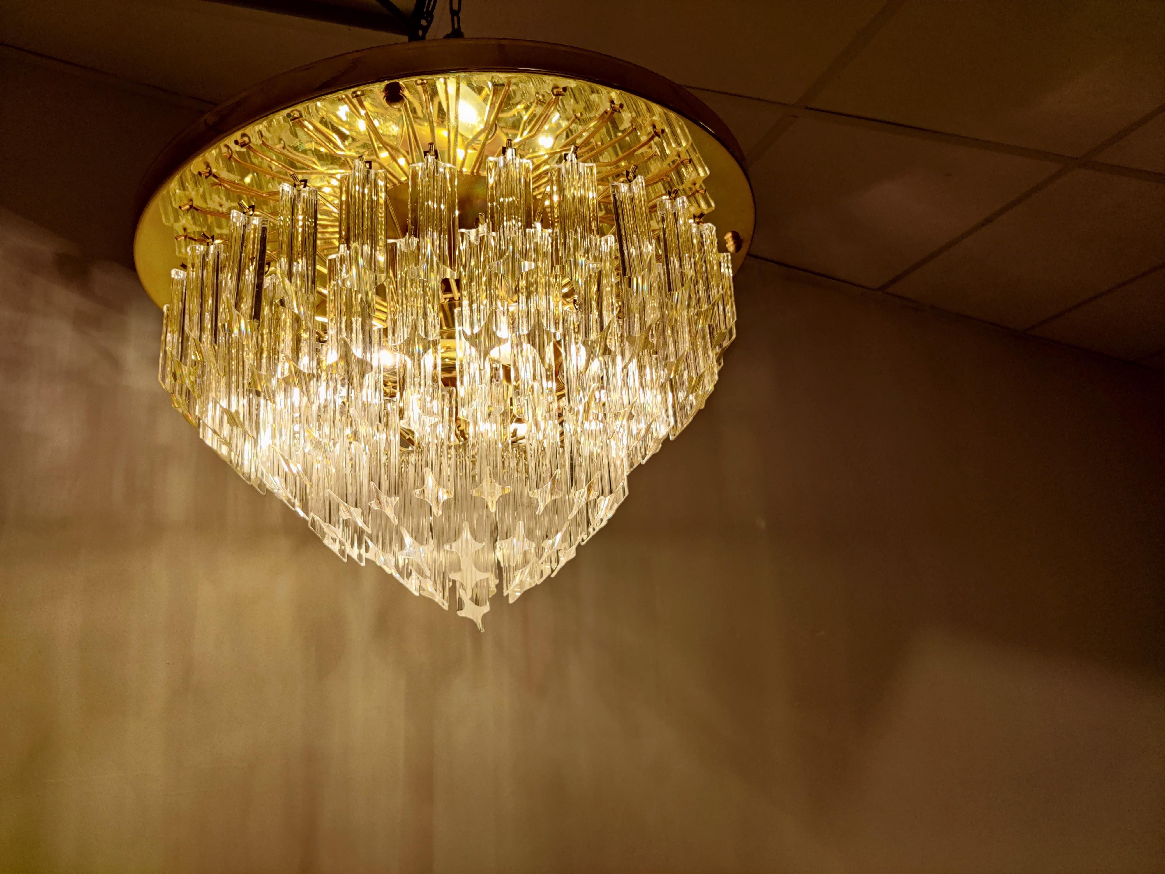 Mid-Century Modern Vintage Brass and Crystal Chandelier by Novaresi, 1980s For Sale