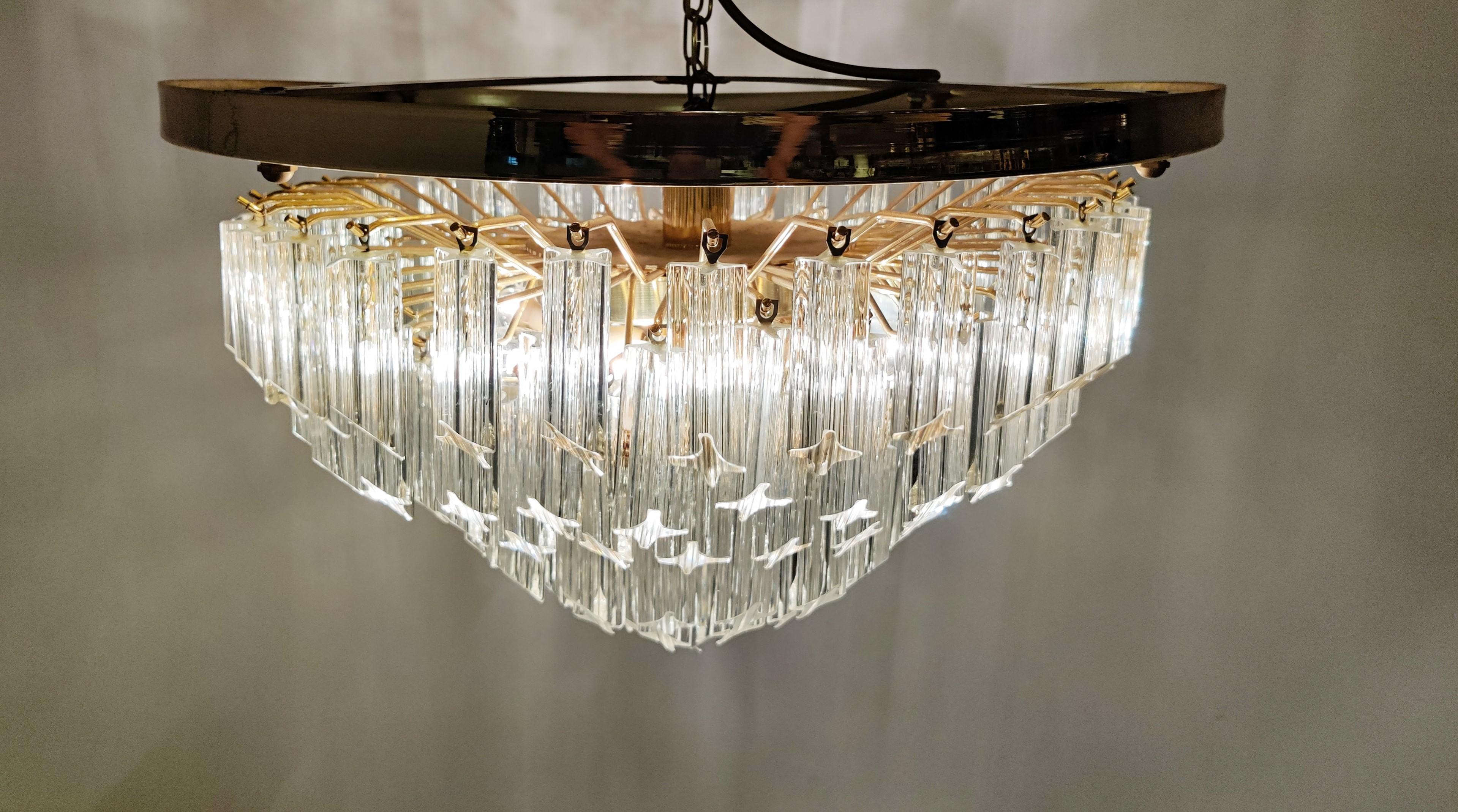 Vintage Brass and Crystal Chandelier by Novaresi, 1980s In Good Condition For Sale In HEVERLEE, BE