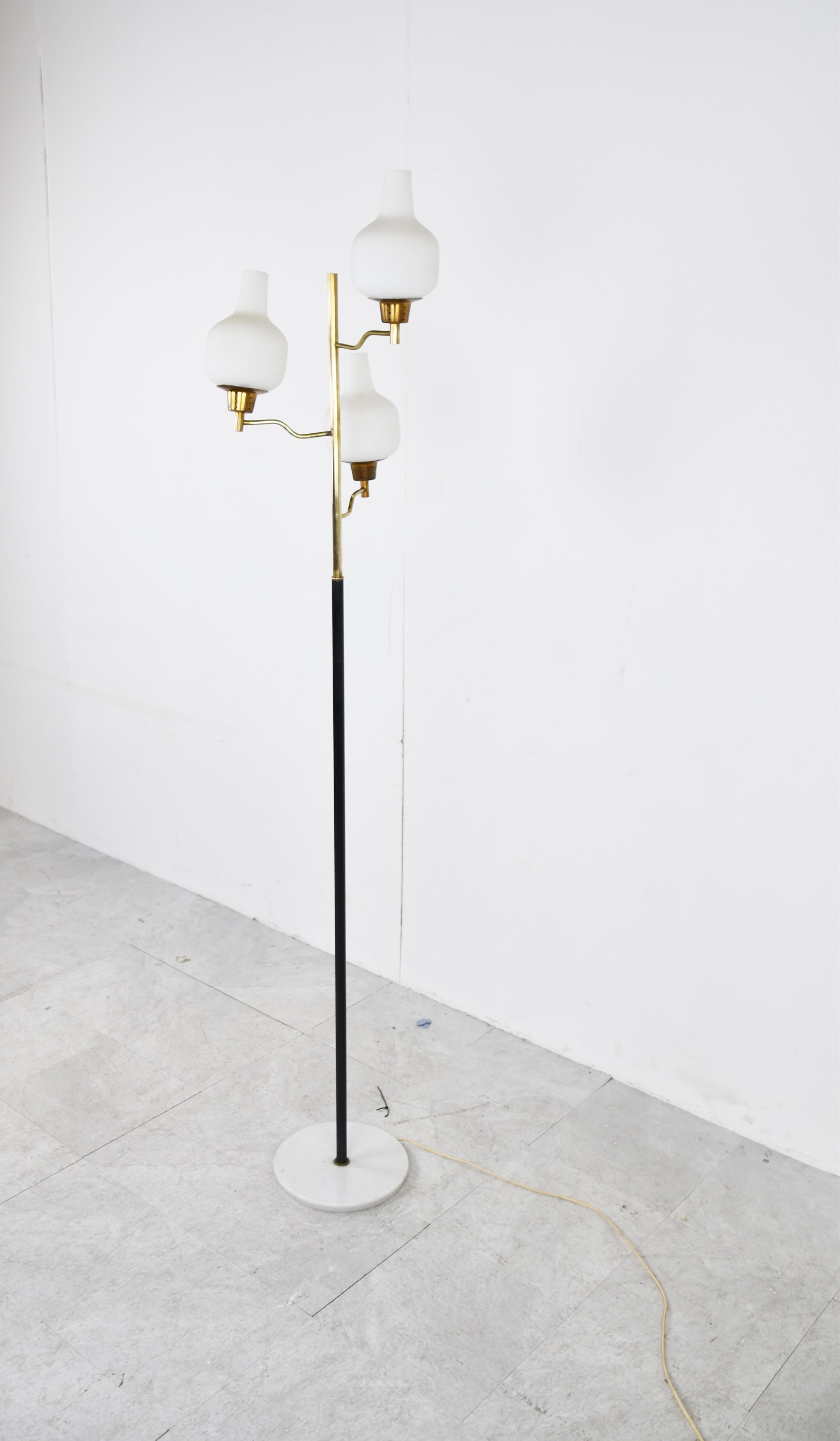 Vintage Brass and Glass Floor Lamp, 1950s, Italy In Good Condition In HEVERLEE, BE