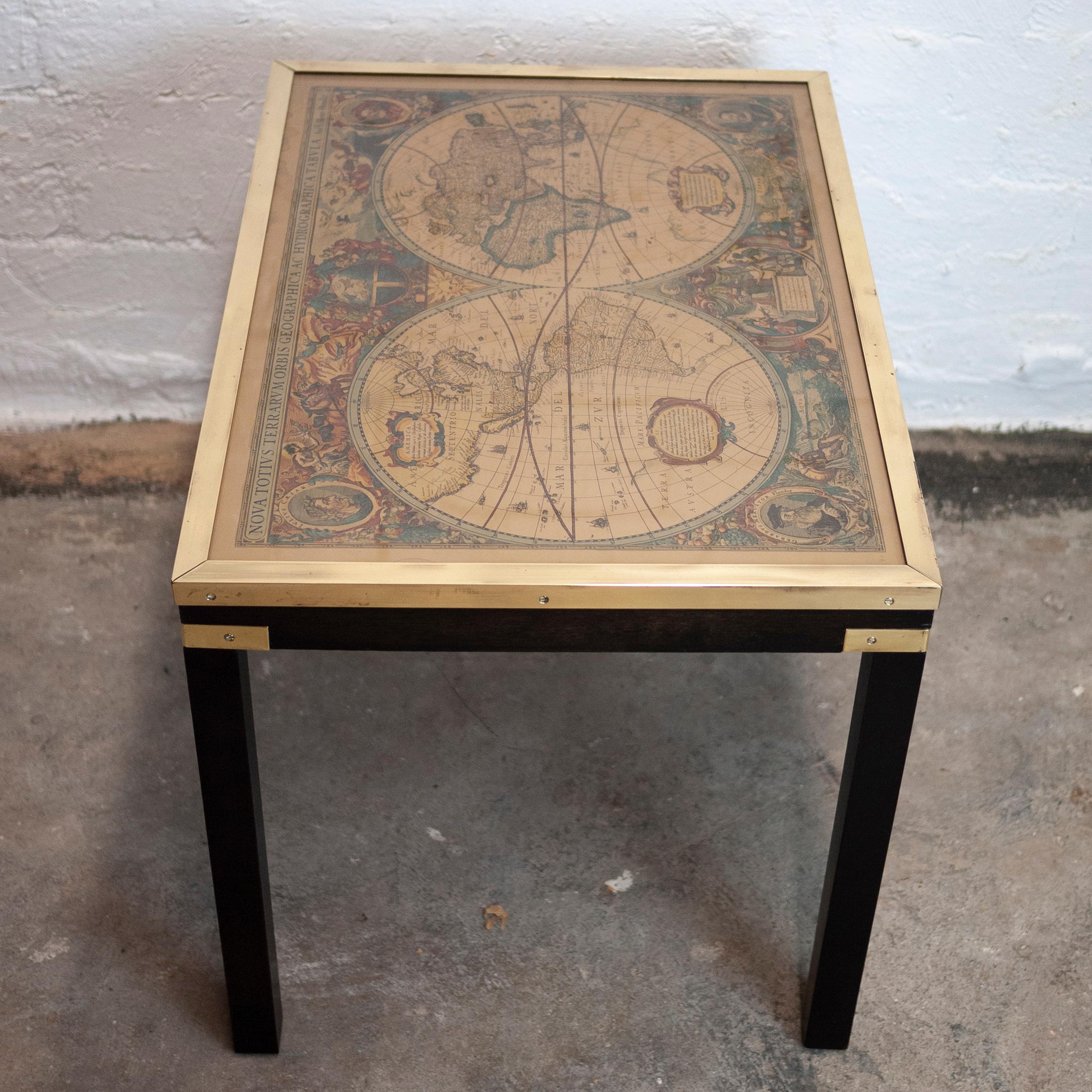 Vintage Brass and Glass Map Side Table, 1970s In Good Condition For Sale In Chesham, GB