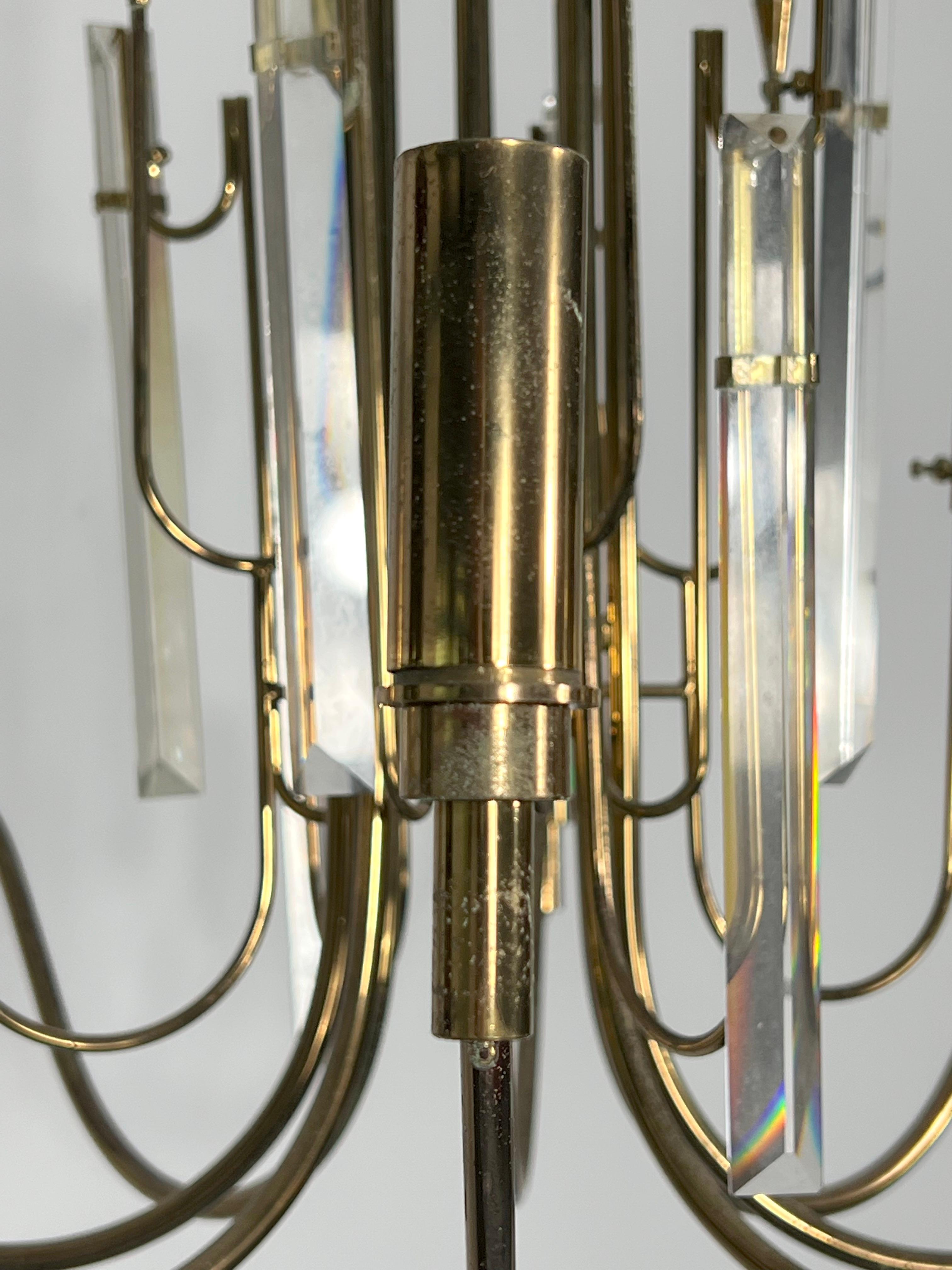 Vintage brass and glass Stilkronen chandelier. Italy 1970s For Sale 3