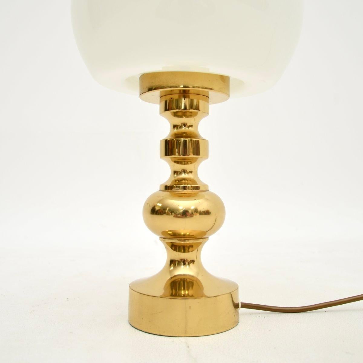 Lampe de table vintage en laiton et verre Bon état - En vente à London, GB
