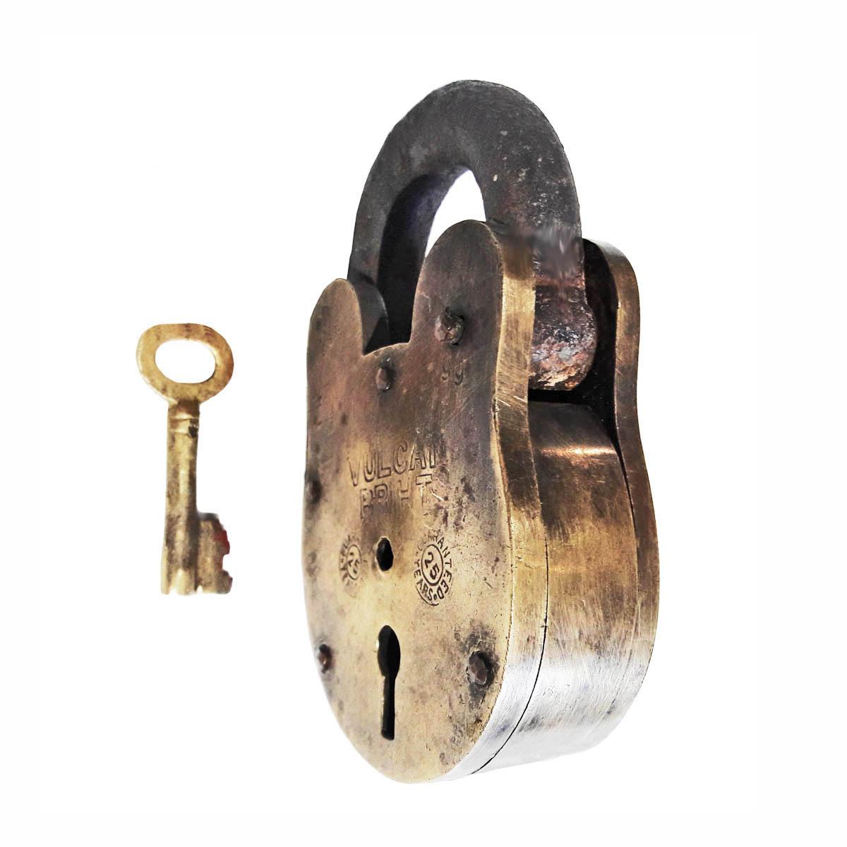 Vintage Brass and Iron Padlock, Early 20th Century For Sale 1