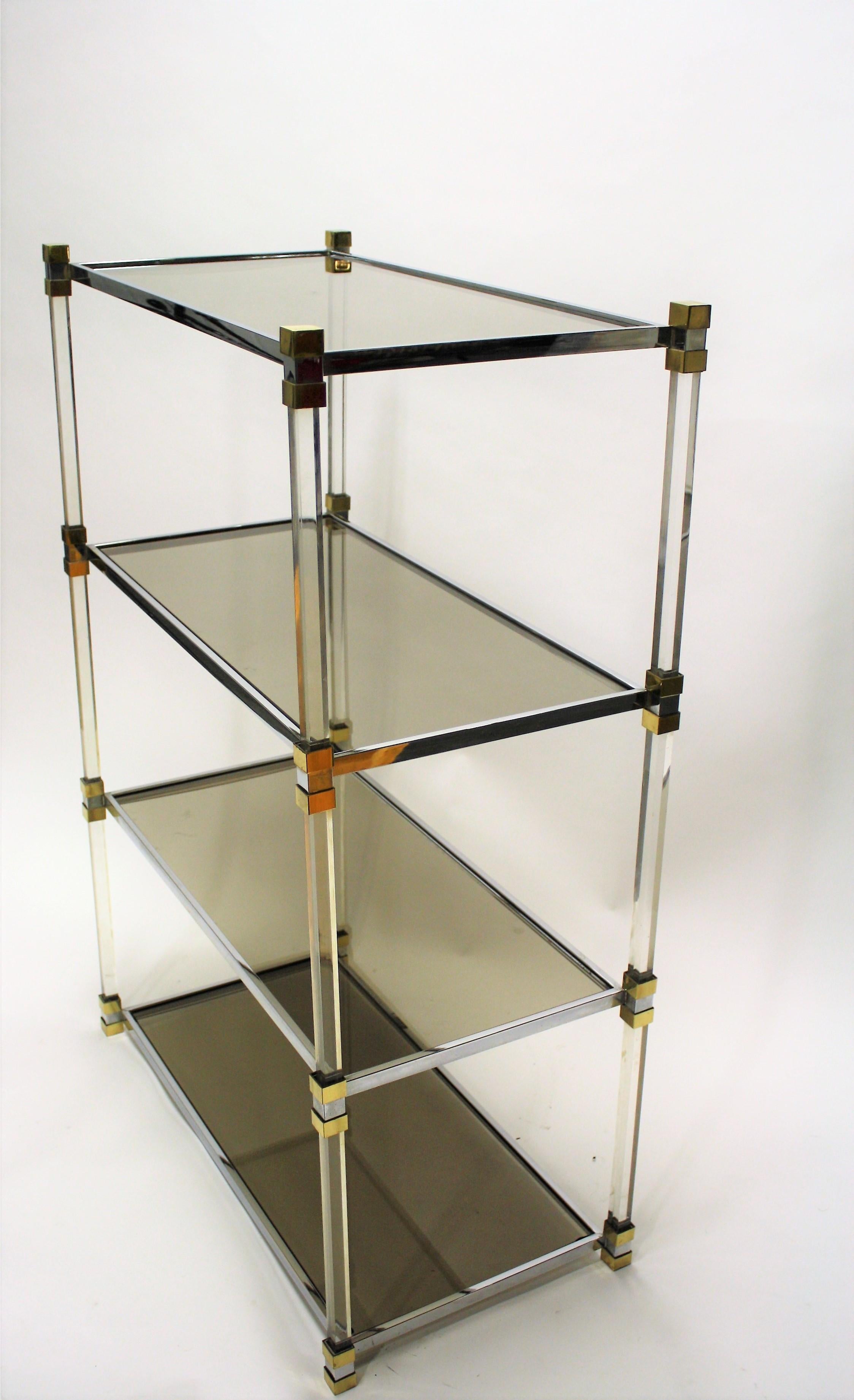Vintage Brass and Lucite Etagere, 1970s 6