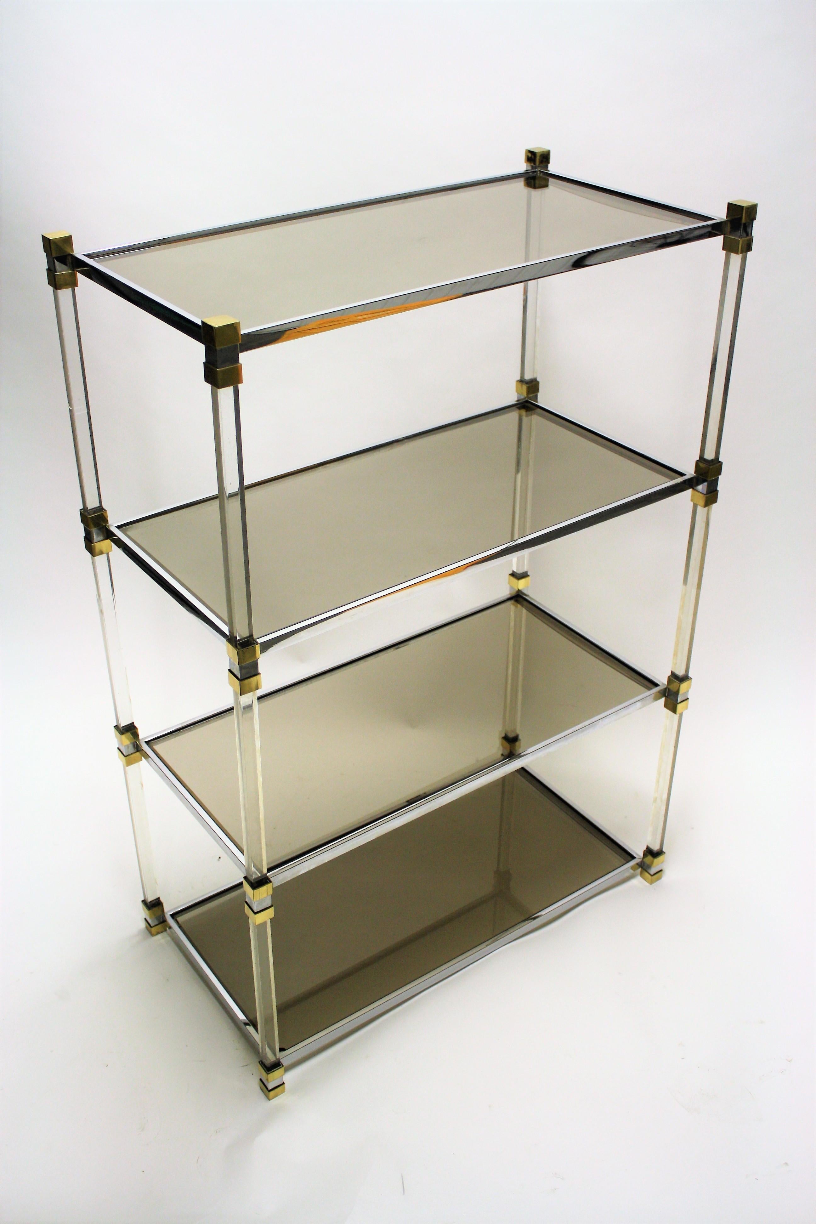 Vintage Brass and Lucite Etagere, 1970s 2