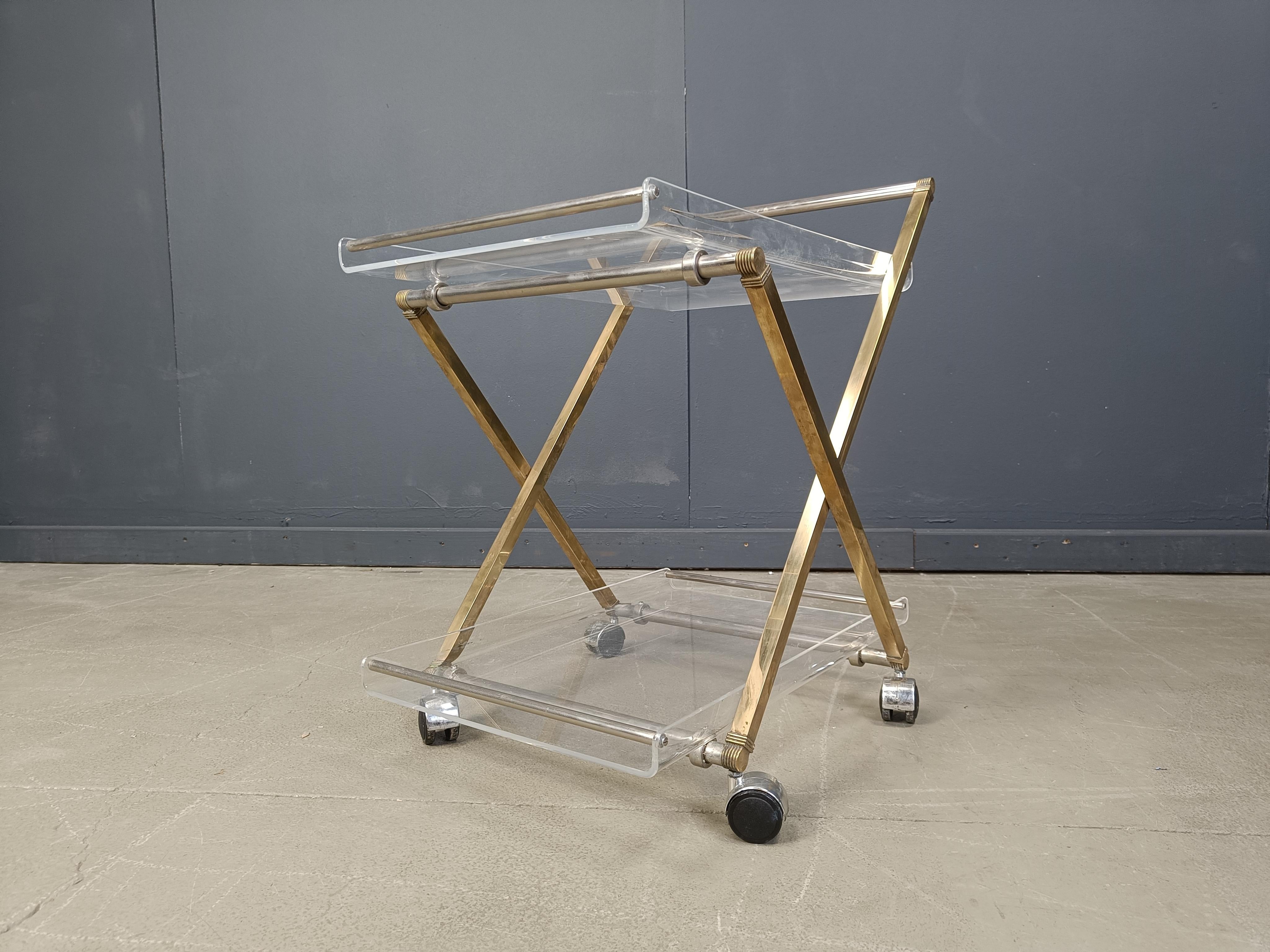 Italian Vintage brass and lucite trolley, 1970s For Sale