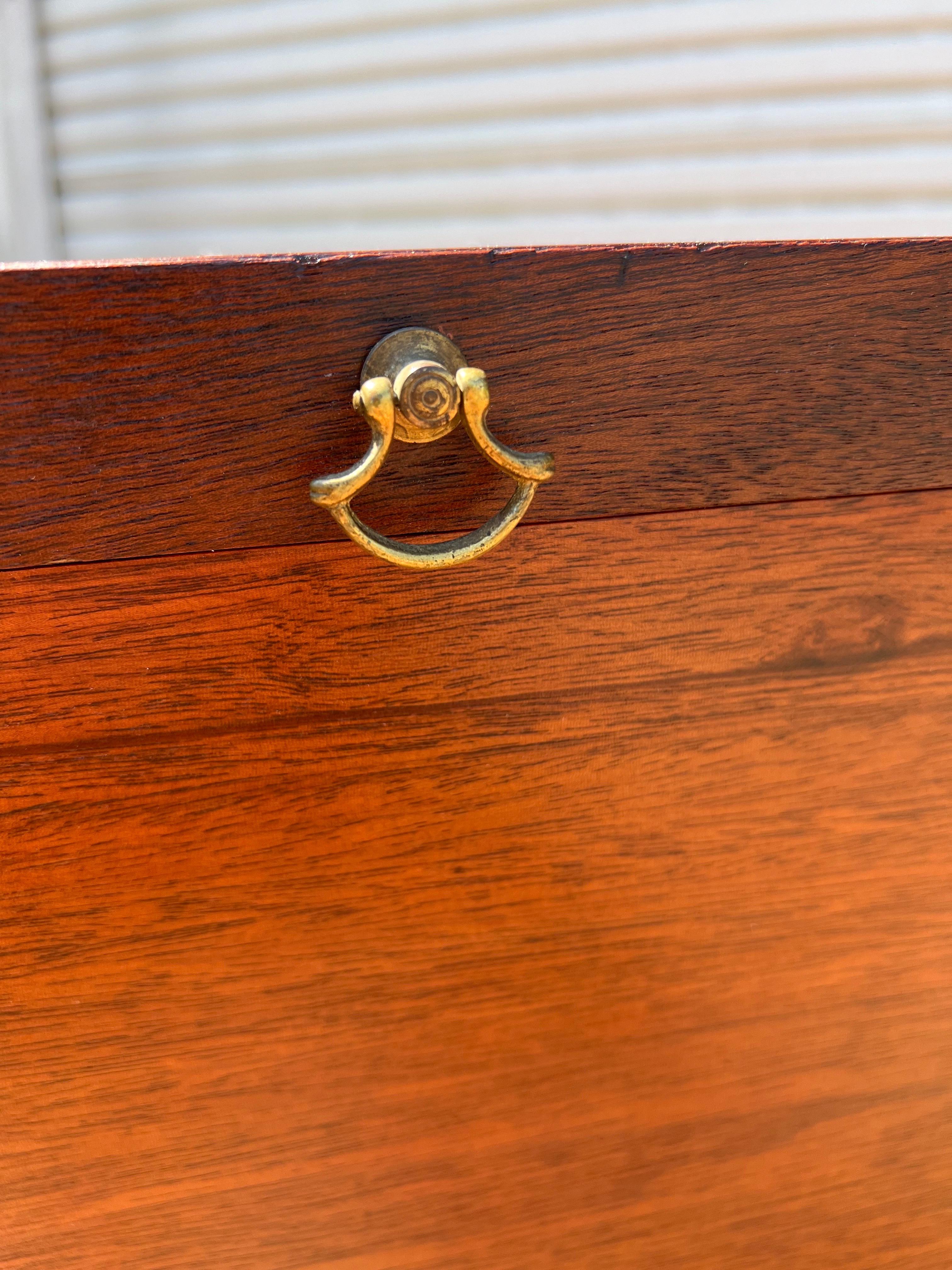 Vintage Brass and Mahogany Chest on Stand Side Table For Sale 5