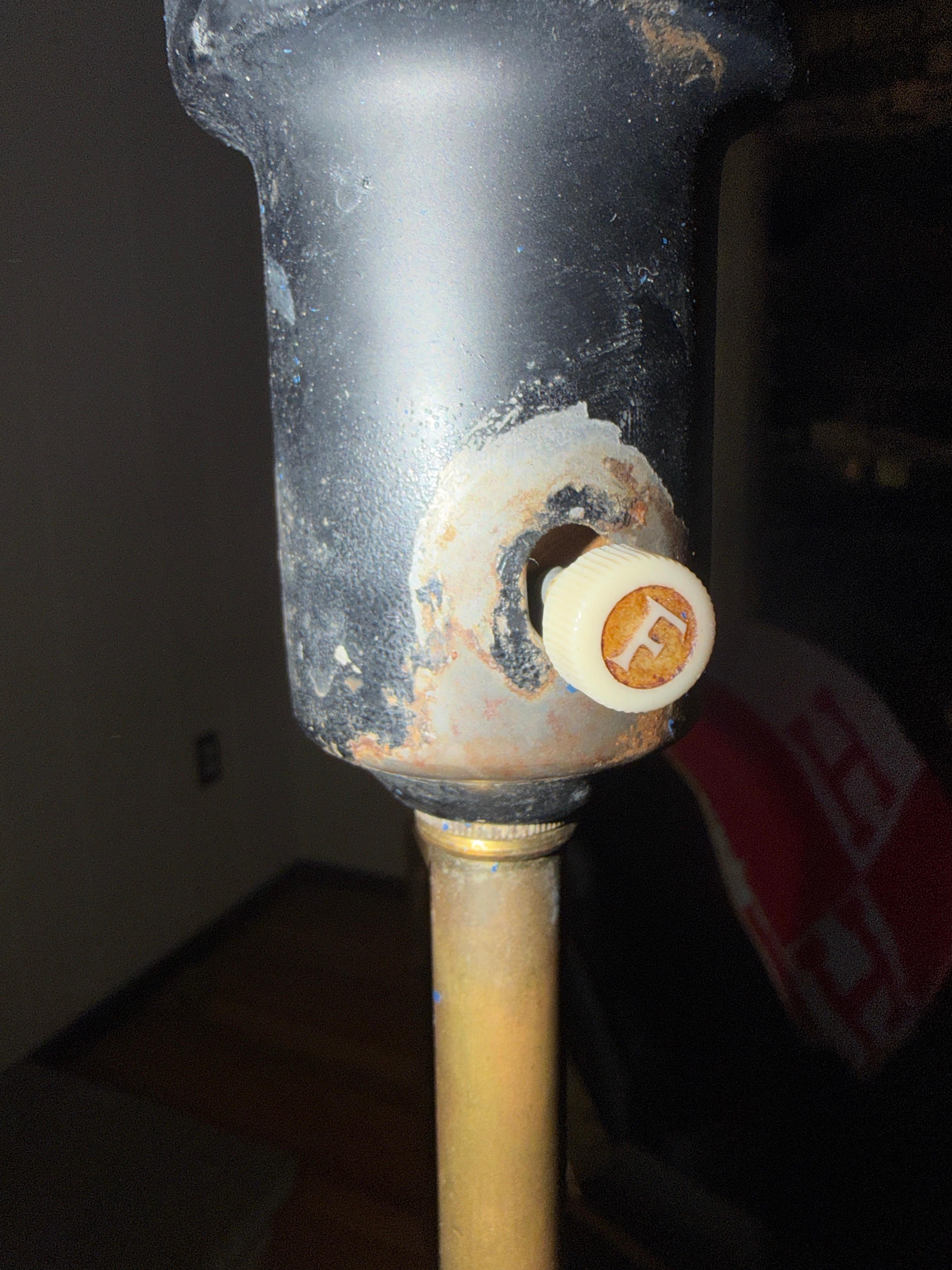 Lampe de table vintage en laiton et marbre à la manière de Harvey Probber en vente 1