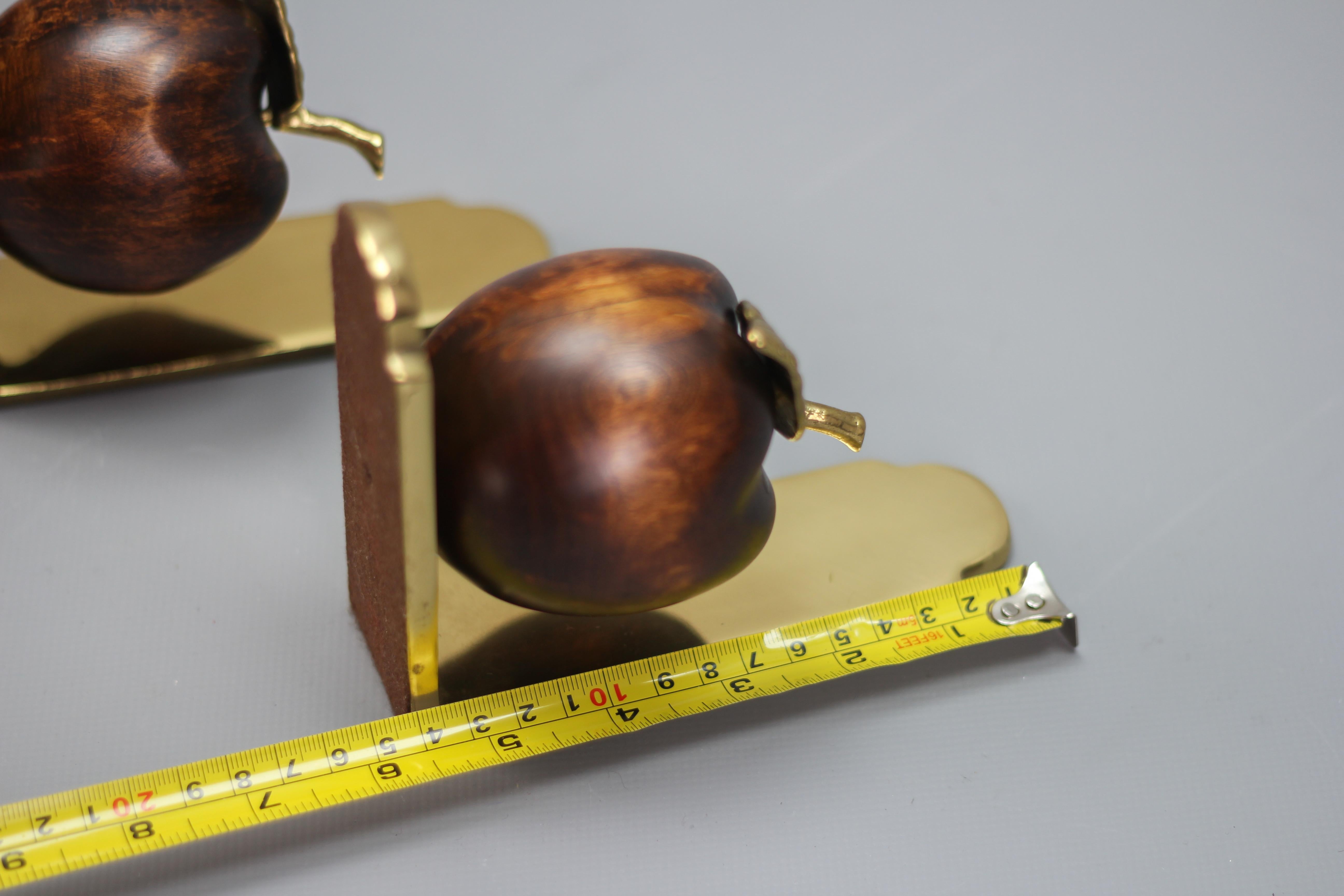 Vintage Brass and Wooden Apples Bookends For Sale 9