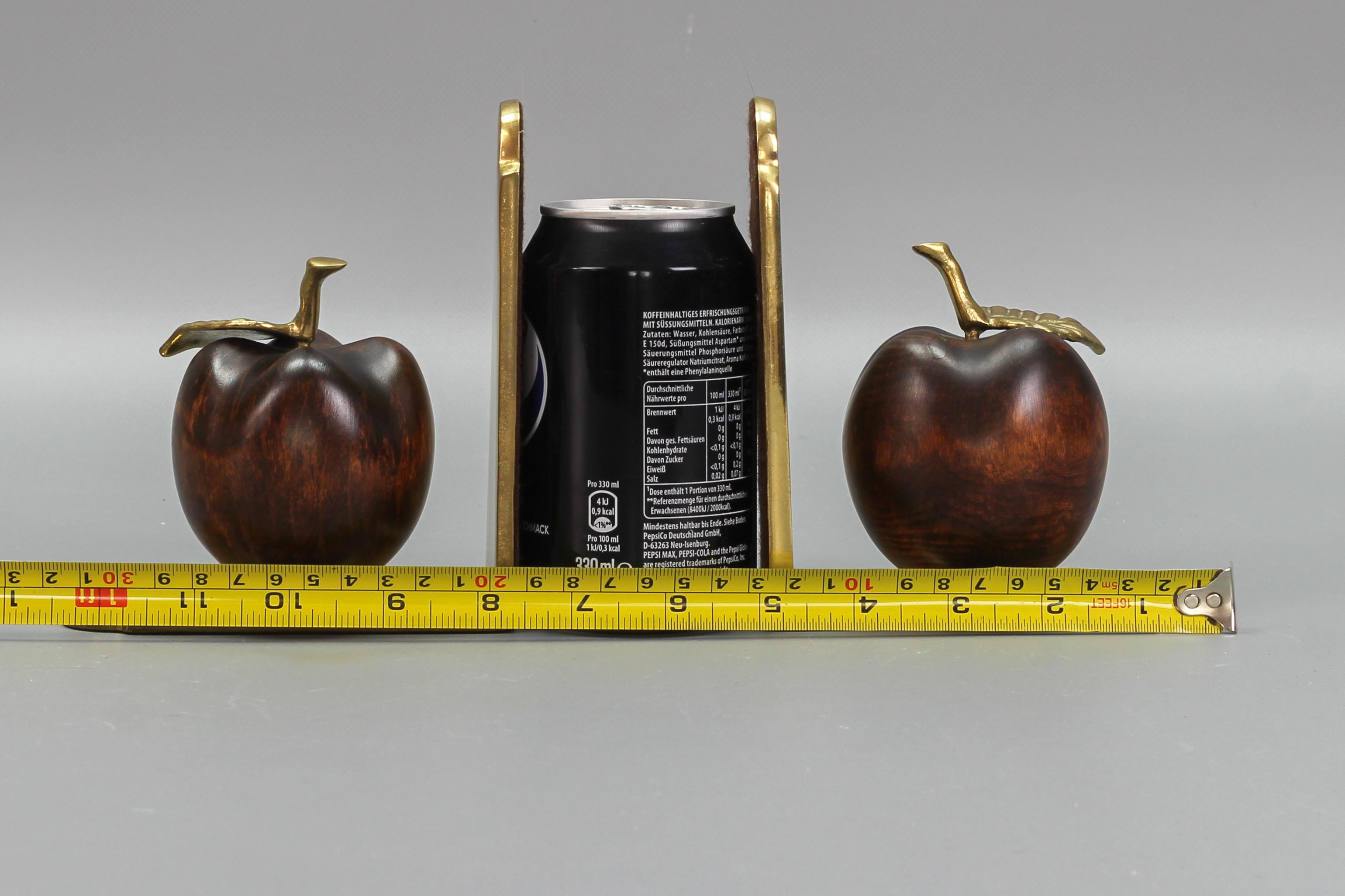 Buchstützen aus Messing und Holz mit Apfeln im Vintage-Stil im Angebot 12