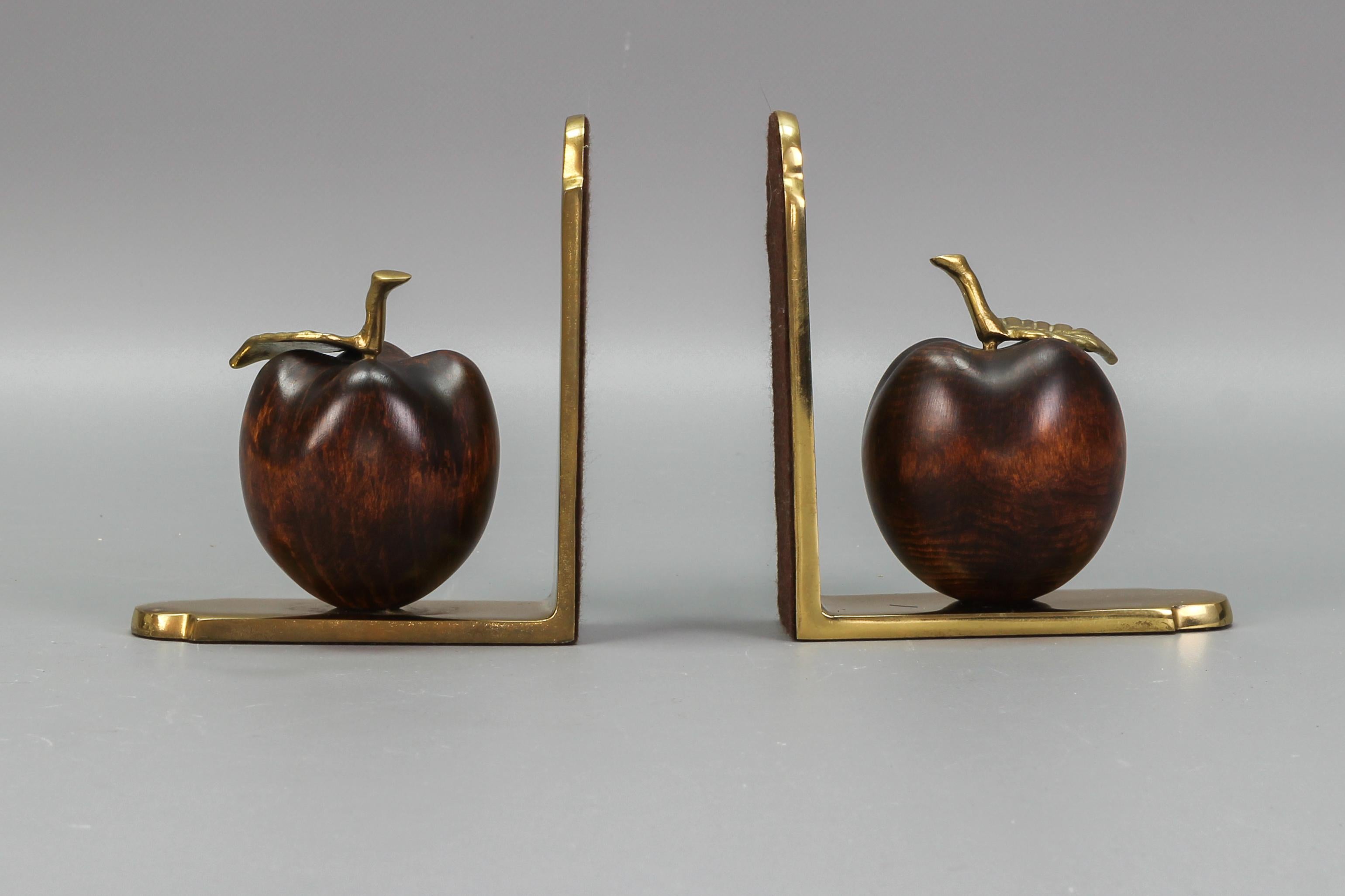Late 20th Century Vintage Brass and Wooden Apples Bookends For Sale