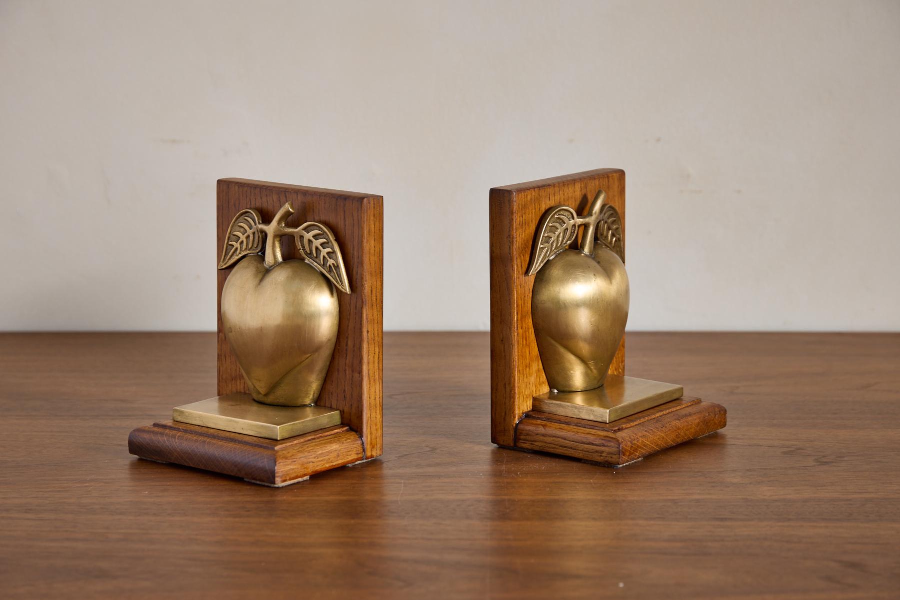 Petite French oak wood and solid brass apple bookends.

France, 1960s? 

Excellent gift or office addition!