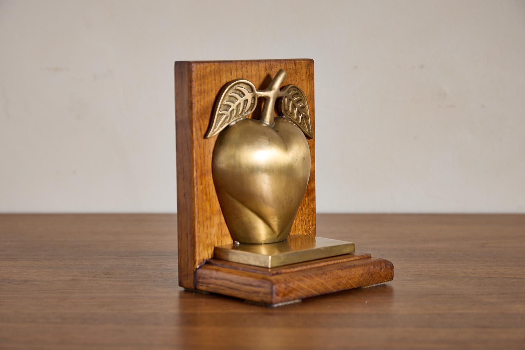 Vintage Brass Apple Bookends For Sale 2