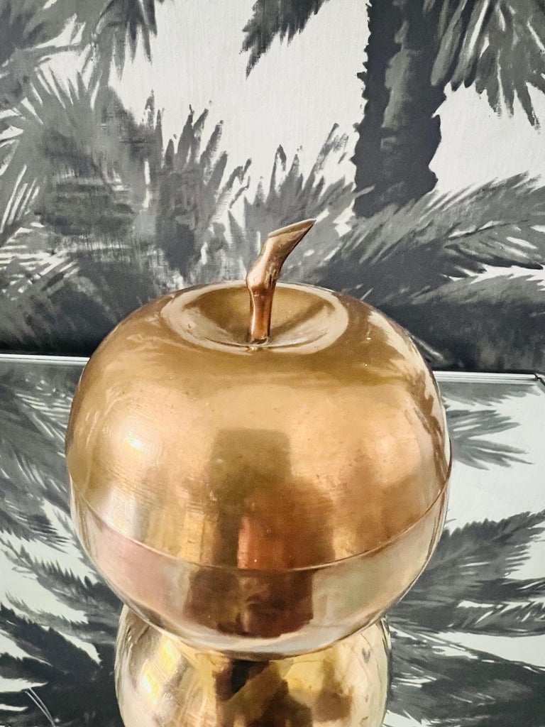 Vintage Brass Apple Box with Lidded Top, Italy, c. 1970's For Sale 3