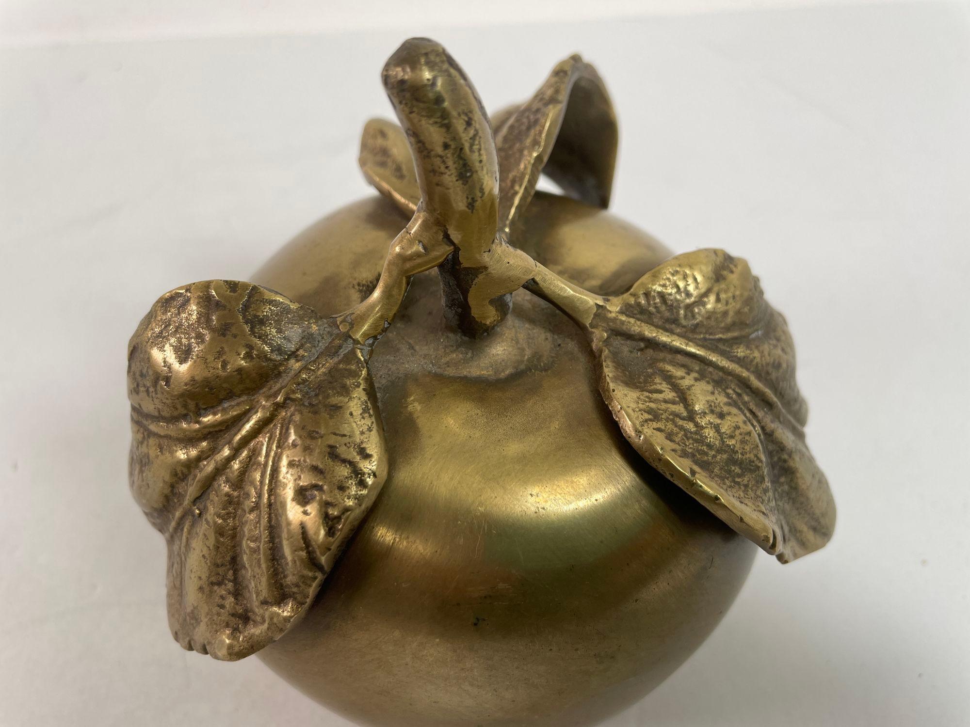 Vintage Brass Apple Sculpture Paperweight For Sale 6