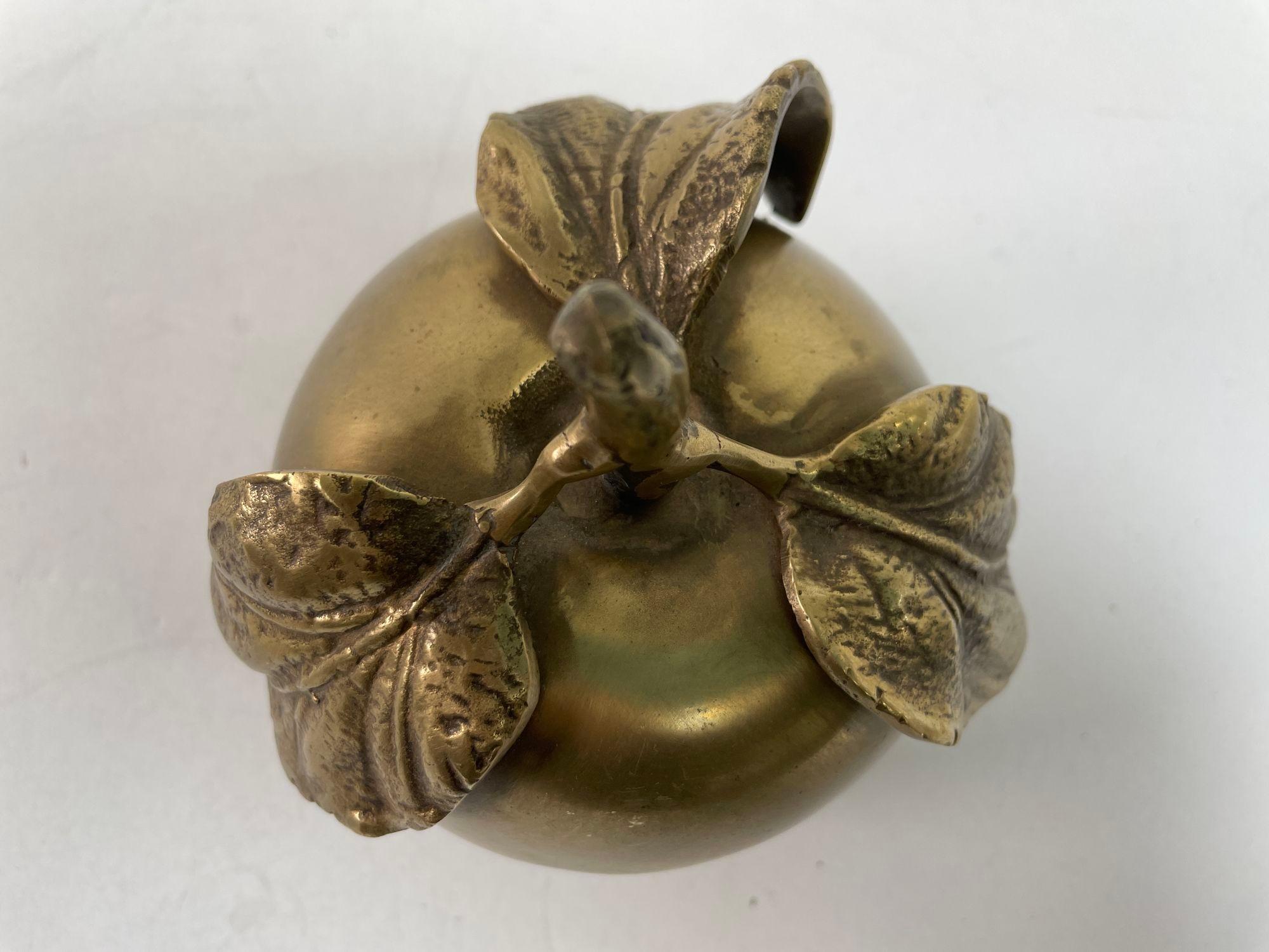 20th Century Vintage Brass Apple Sculpture Paperweight For Sale